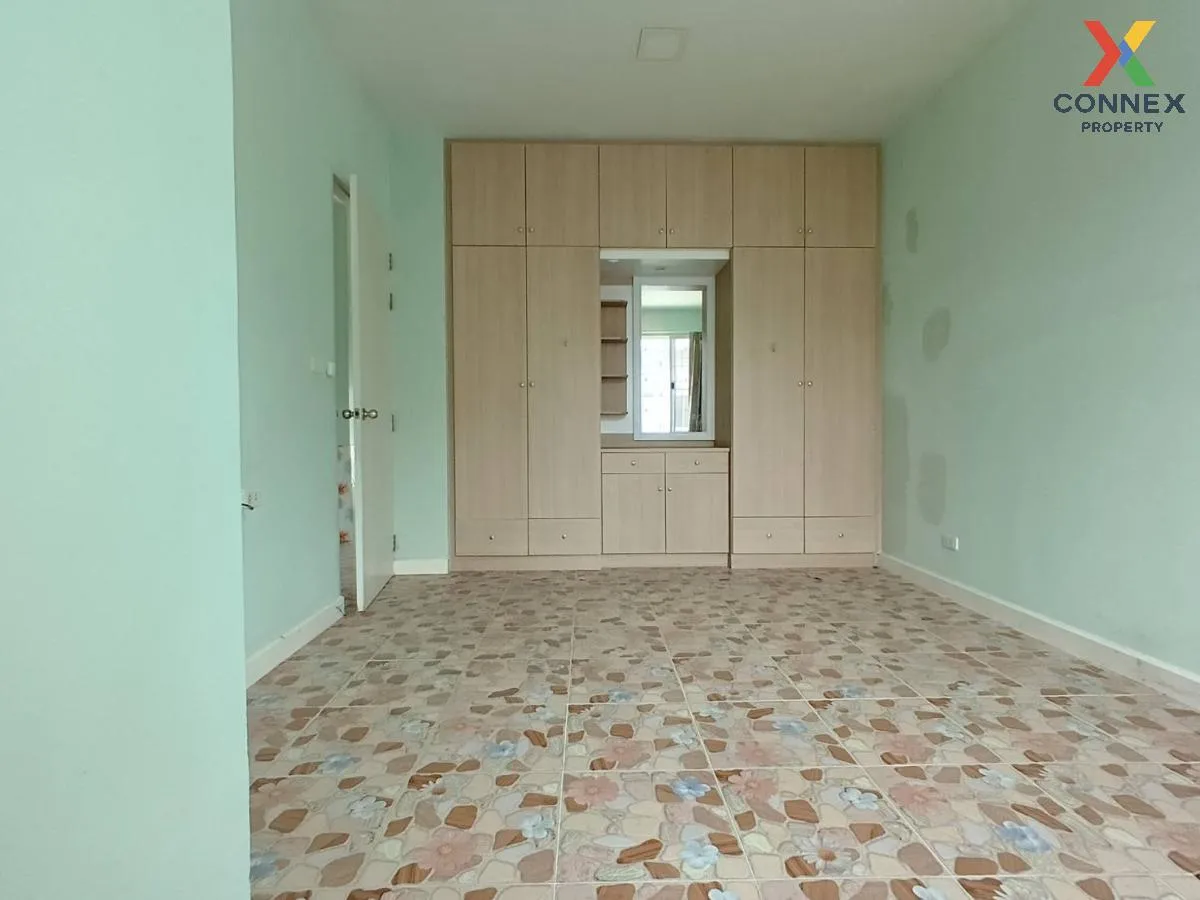 FOR SALE Townhouse/Townhome  , Bless Ville Ramintra 117 , MRT-Ban