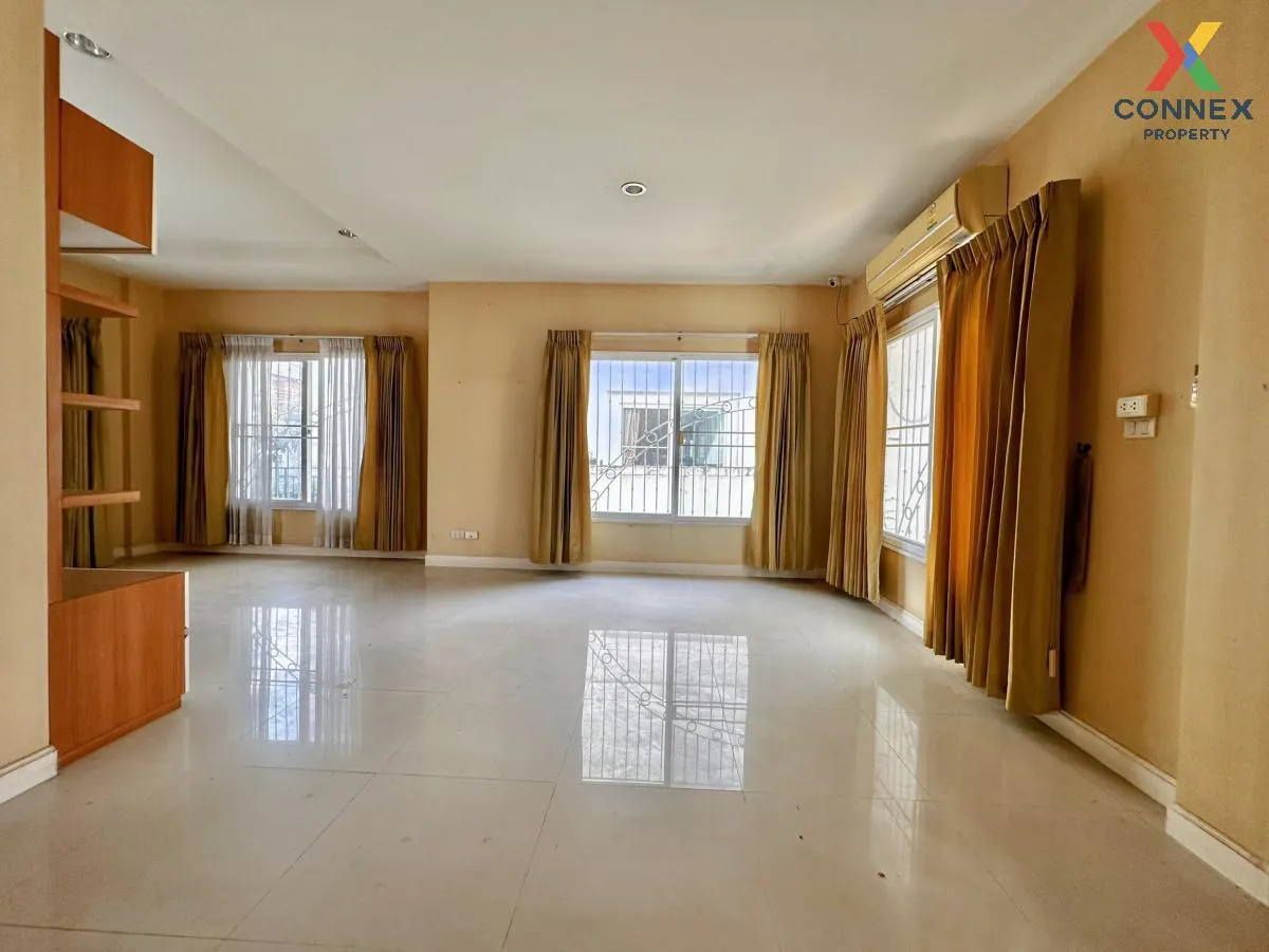 ขายบ้าน  เดอะ เซนโทร รามอินทรา คันนายาว เขต คันนายาว กรุงเทพ CX-8