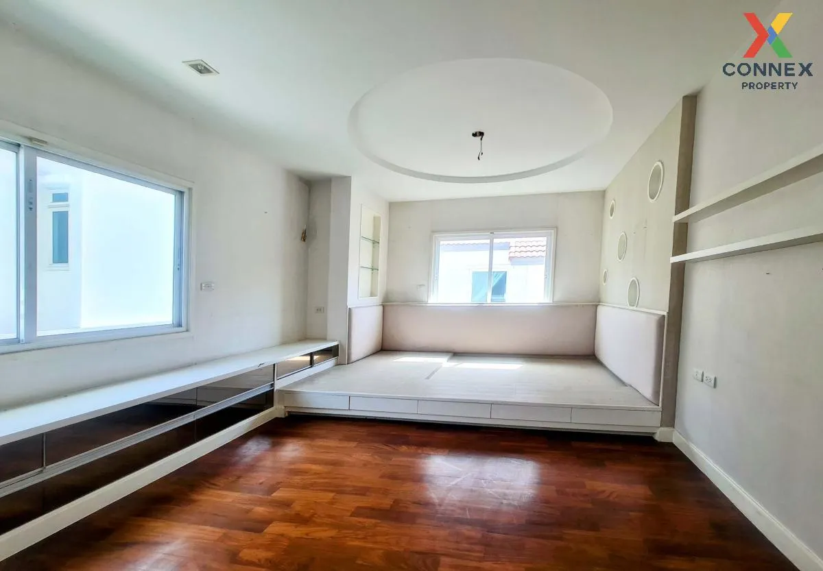 FOR SALE House , Grand Bangkok Boulevard  , Saphan Sung , Saphan 