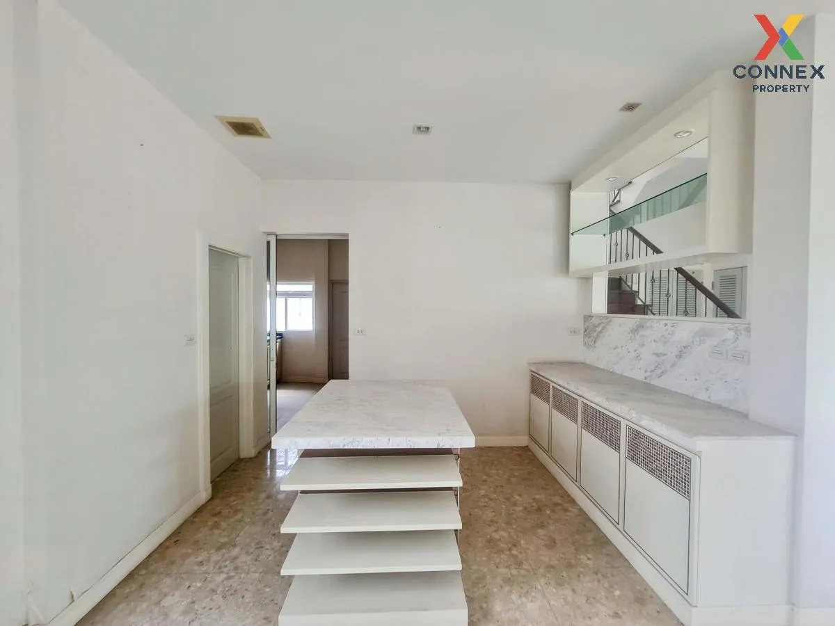 FOR SALE House , Grand Bangkok Boulevard  , Saphan Sung , Saphan 