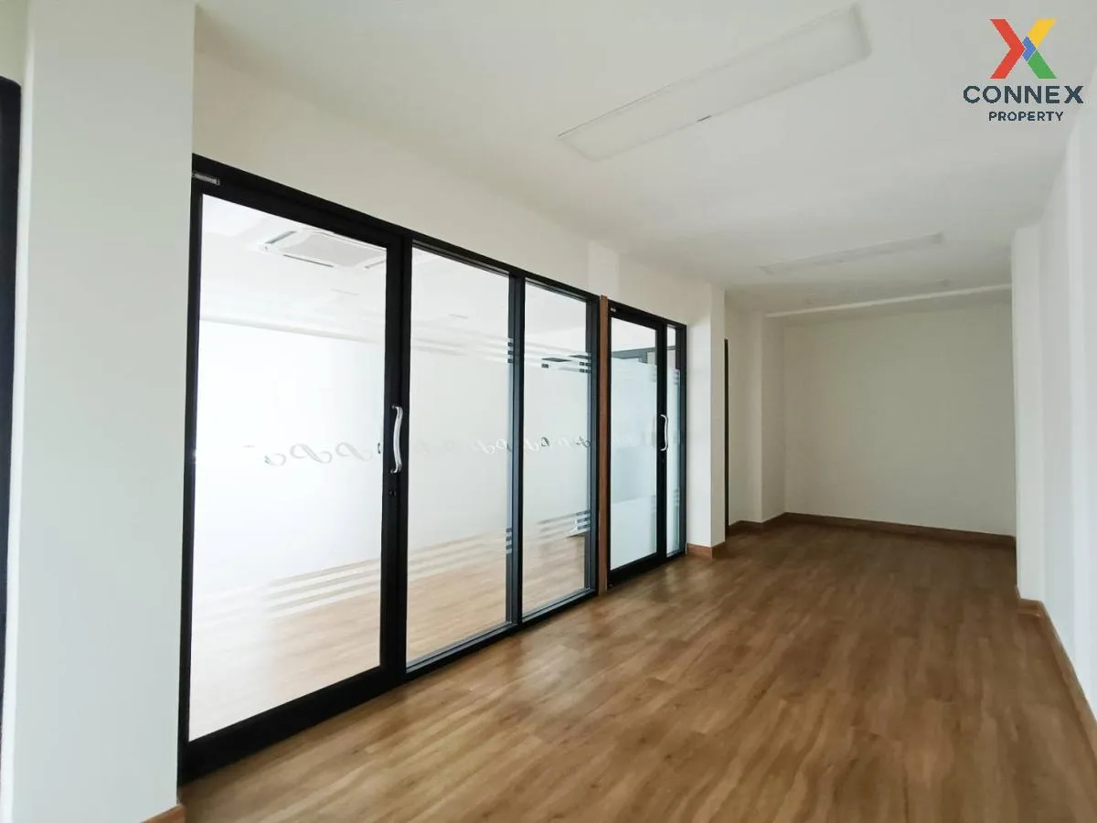 FOR SALE House , DISTRICT Ekkamai-Ramintra , Nuan Chan , Bung Kum