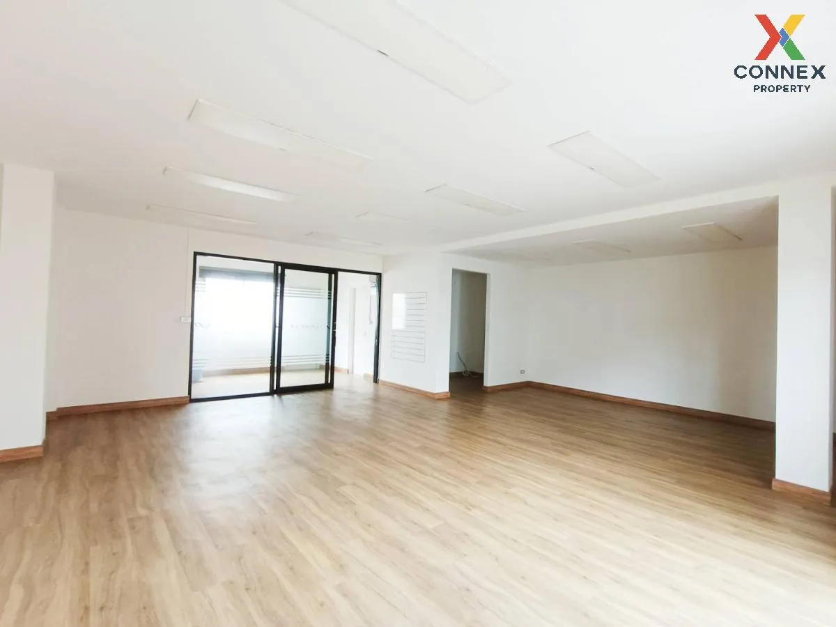 FOR SALE House , DISTRICT Ekkamai-Ramintra , Nuan Chan , Bung Kum