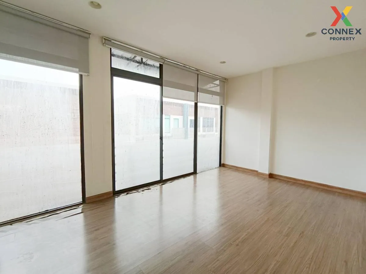 FOR SALE House , DISTRICT Ekkamai-Ramintra , Nuan Chan , Bung Kum