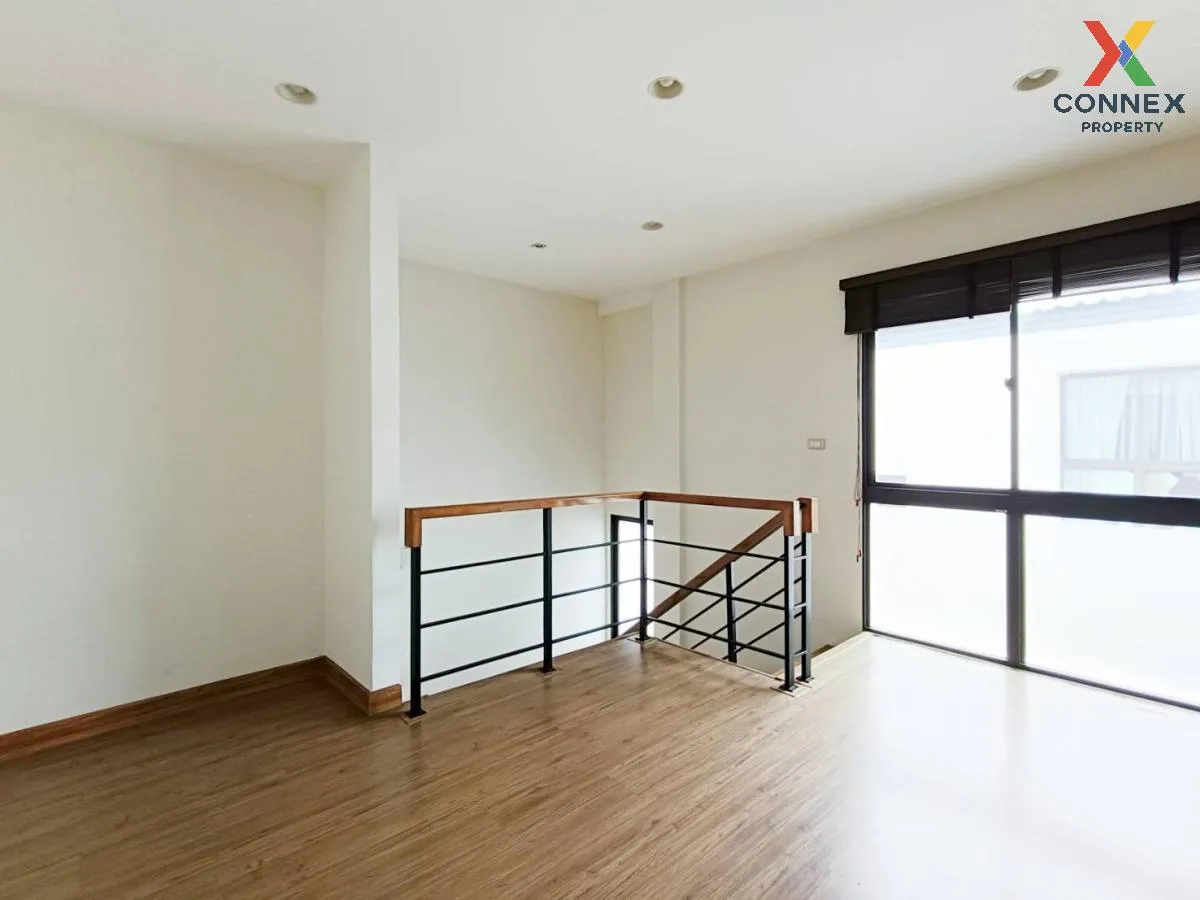 FOR SALE House , DISTRICT Ekkamai-Ramintra , Nuan Chan , Bung Kum