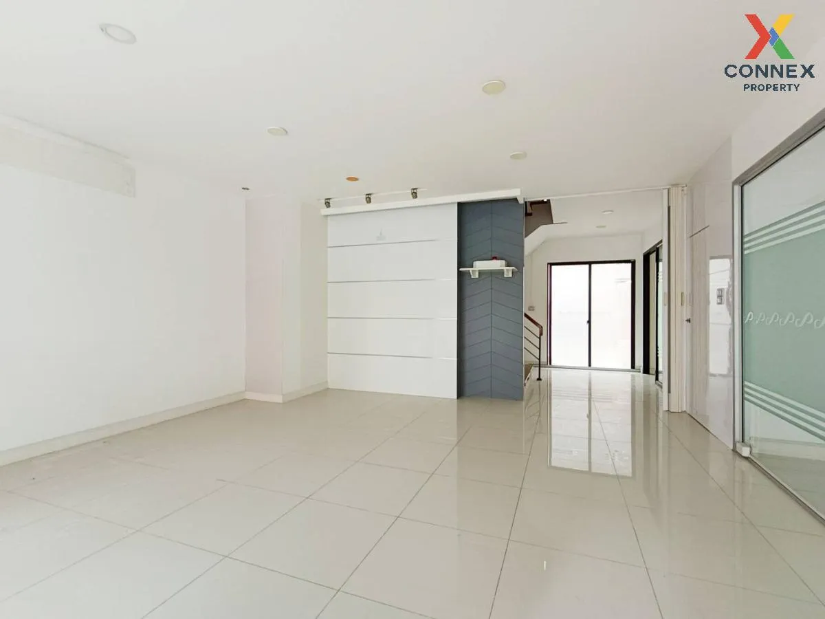 FOR SALE House , DISTRICT Ekkamai-Ramintra , Nuan Chan , Bung Kum