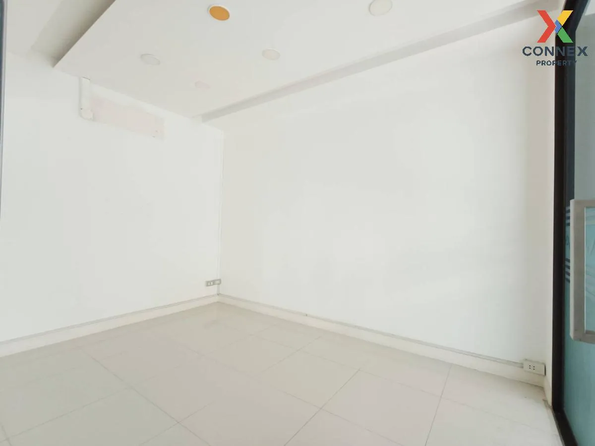 FOR SALE House , DISTRICT Ekkamai-Ramintra , Nuan Chan , Bung Kum