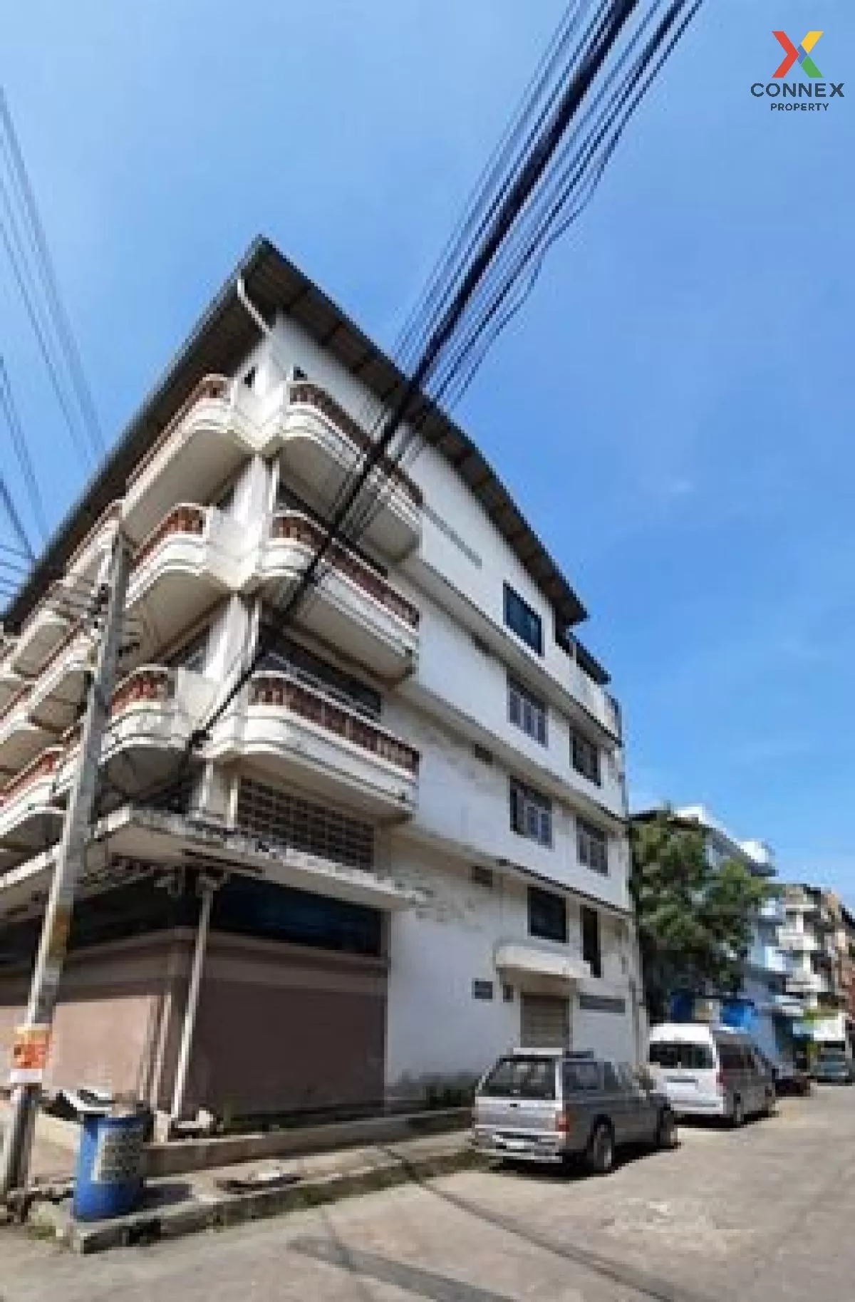 For Sale Commercial Building 4 Consecutive Corner units, Tassanee 1