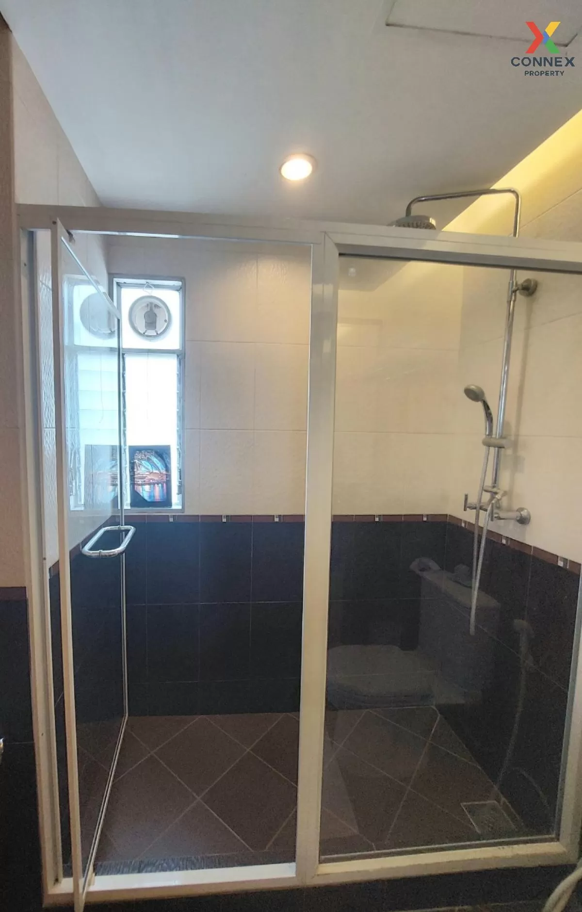 FOR RENT Apartment , Esmeralda Apartments , Thungmahamek , Sa Tho