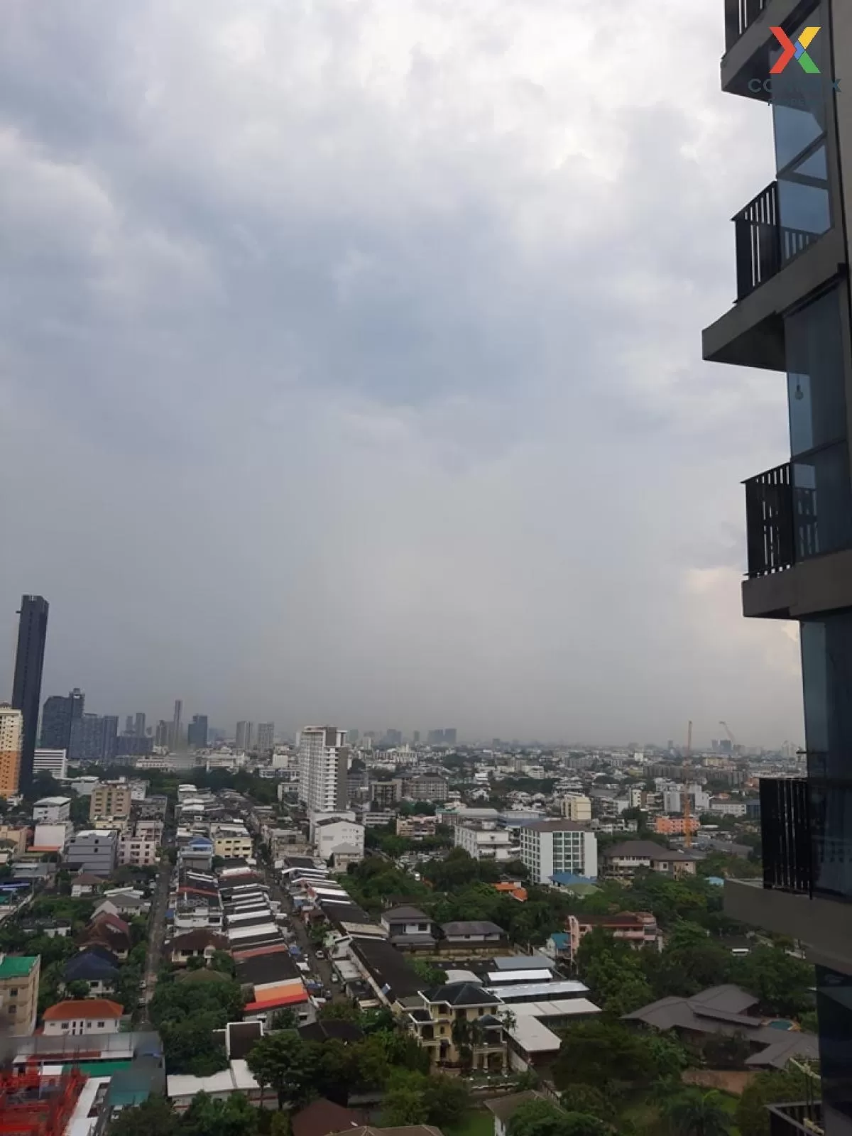 FOR RENT Condo , Whizdom Essence , BTS-Punnawithi , Phra Khanong  FOR RENT Condo , Whizdom Essence , BTS-Punnawithi , Phra Khanong