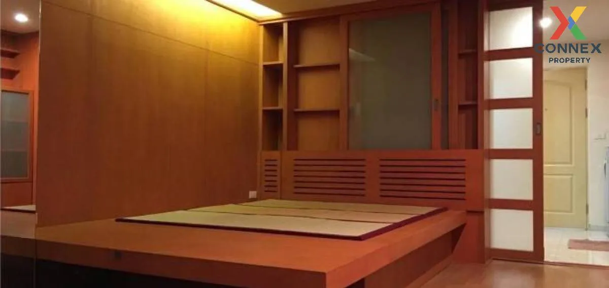 FOR RENT Condo , Silom Terrace , BTS-Sala Daeng , Silom , Bang Ra