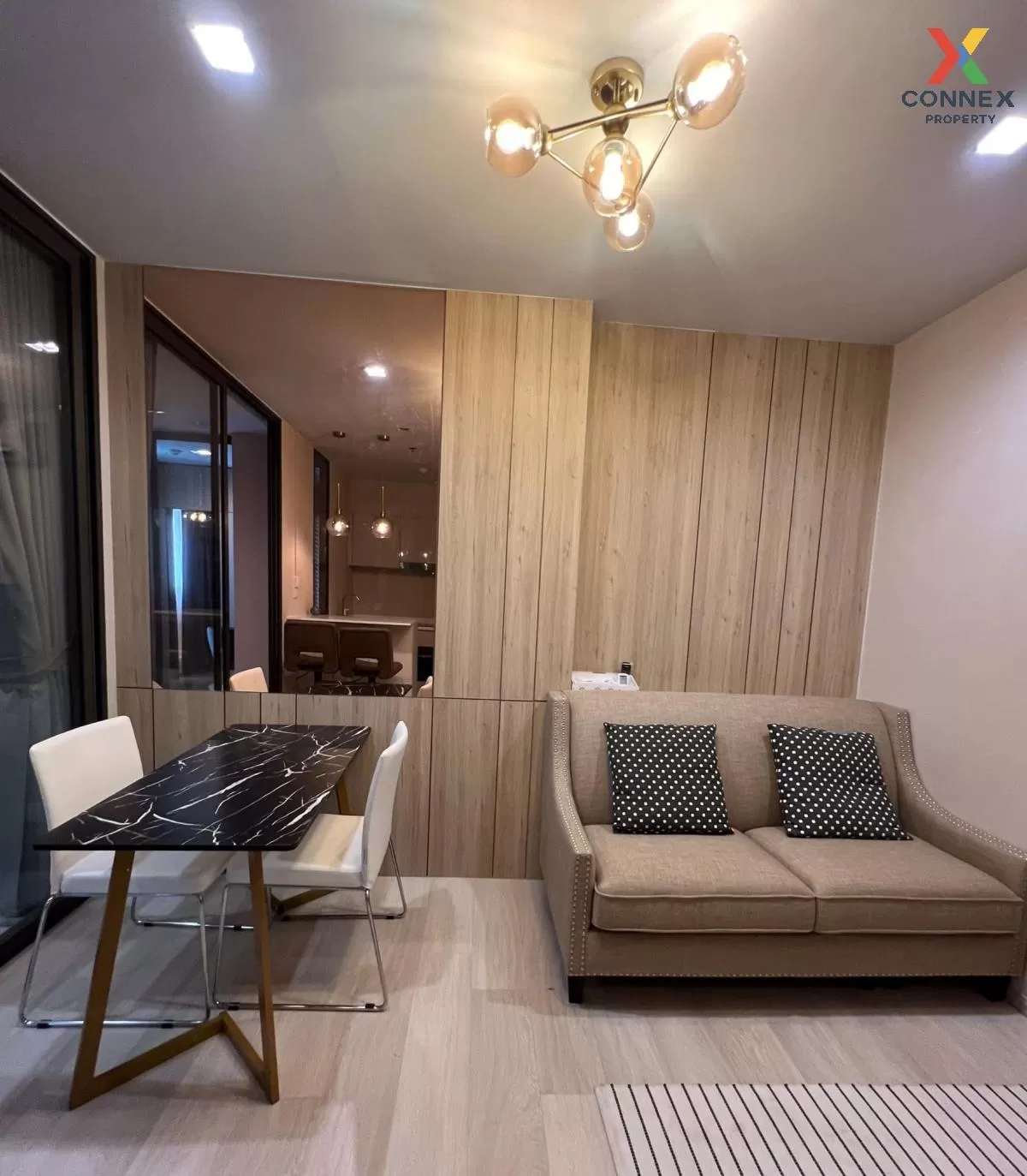 FOR RENT Condo , Life One Wireless , high floor , BTS-Phloen Chit 2