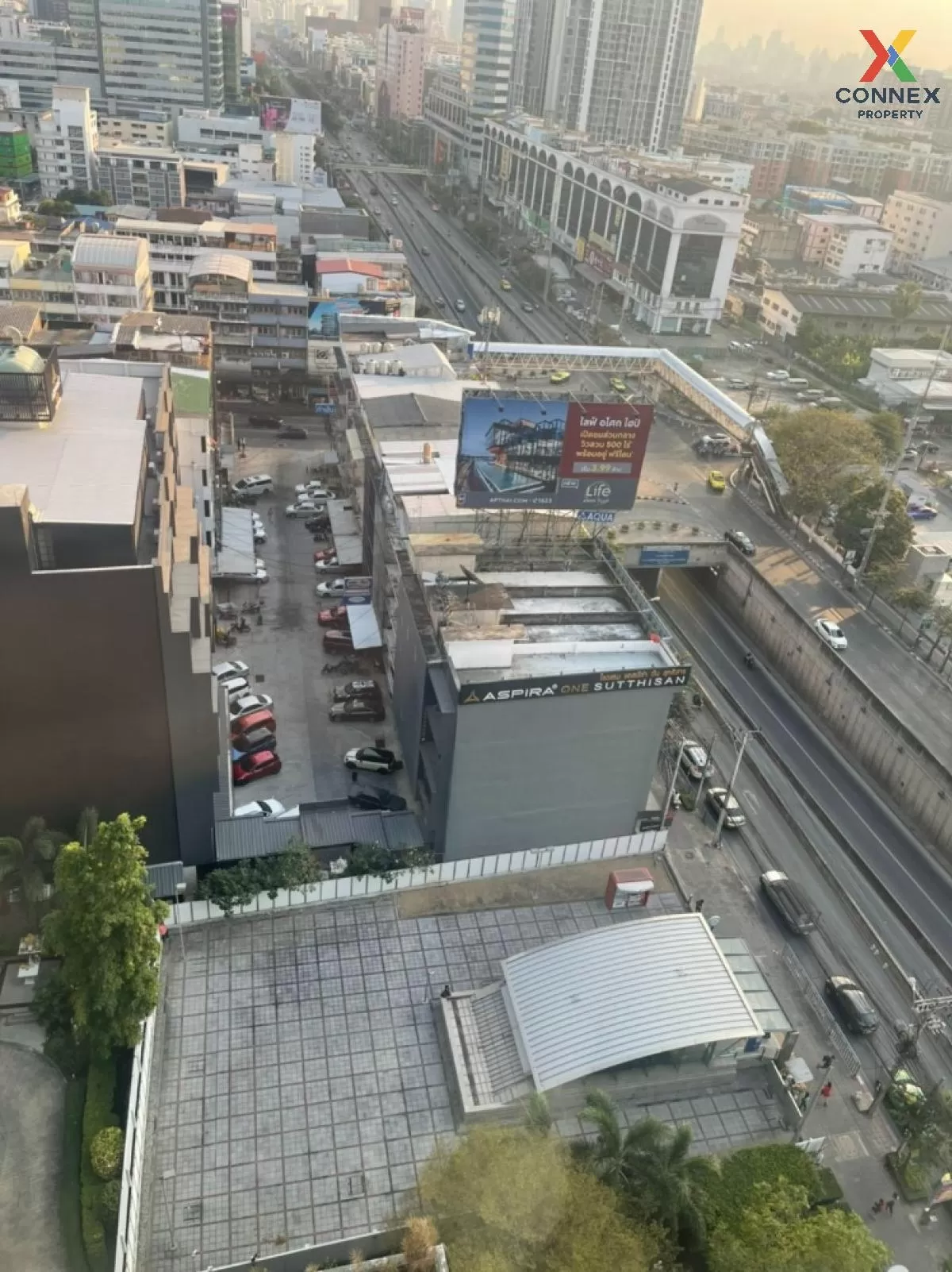 FOR RENT Condo , Life @ Ratchada - Suthisan , MRT-Sutthisan , Sam FOR RENT Condo , Life @ Ratchada - Suthisan , MRT-Sutthisan , Sam