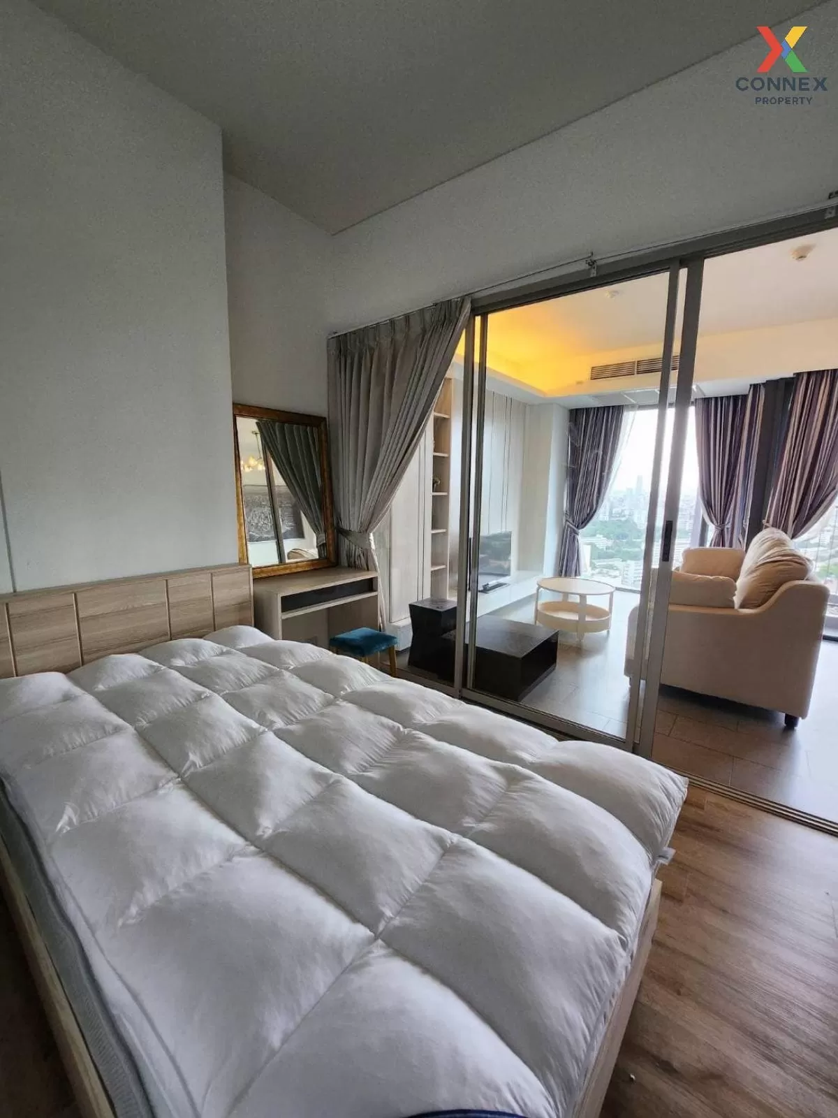 FOR RENT Condo , Siamese Ratchakru , high floor , BTS-Ari , Sam S