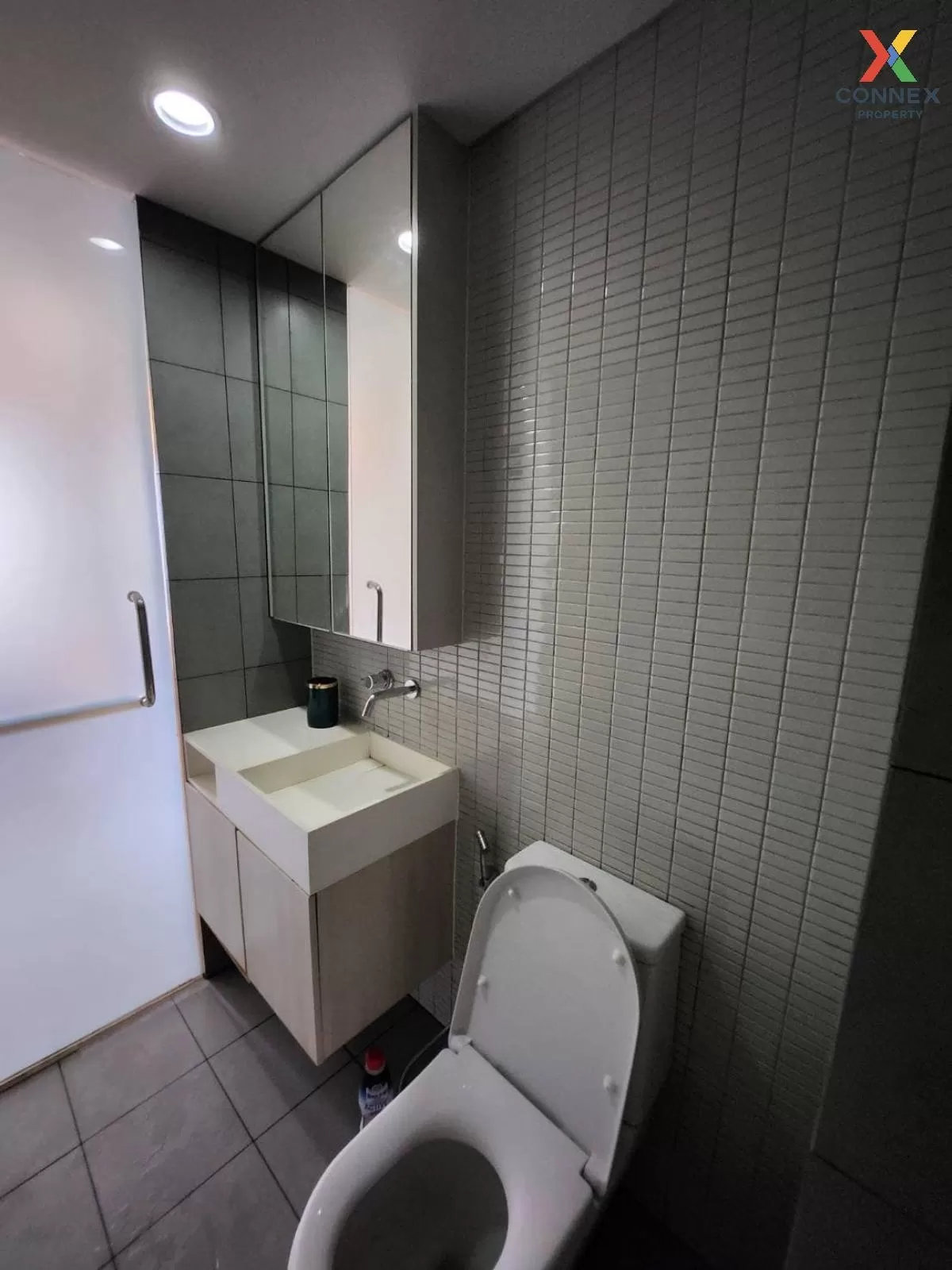 FOR RENT Condo , Siamese Ratchakru , high floor , BTS-Ari , Sam S