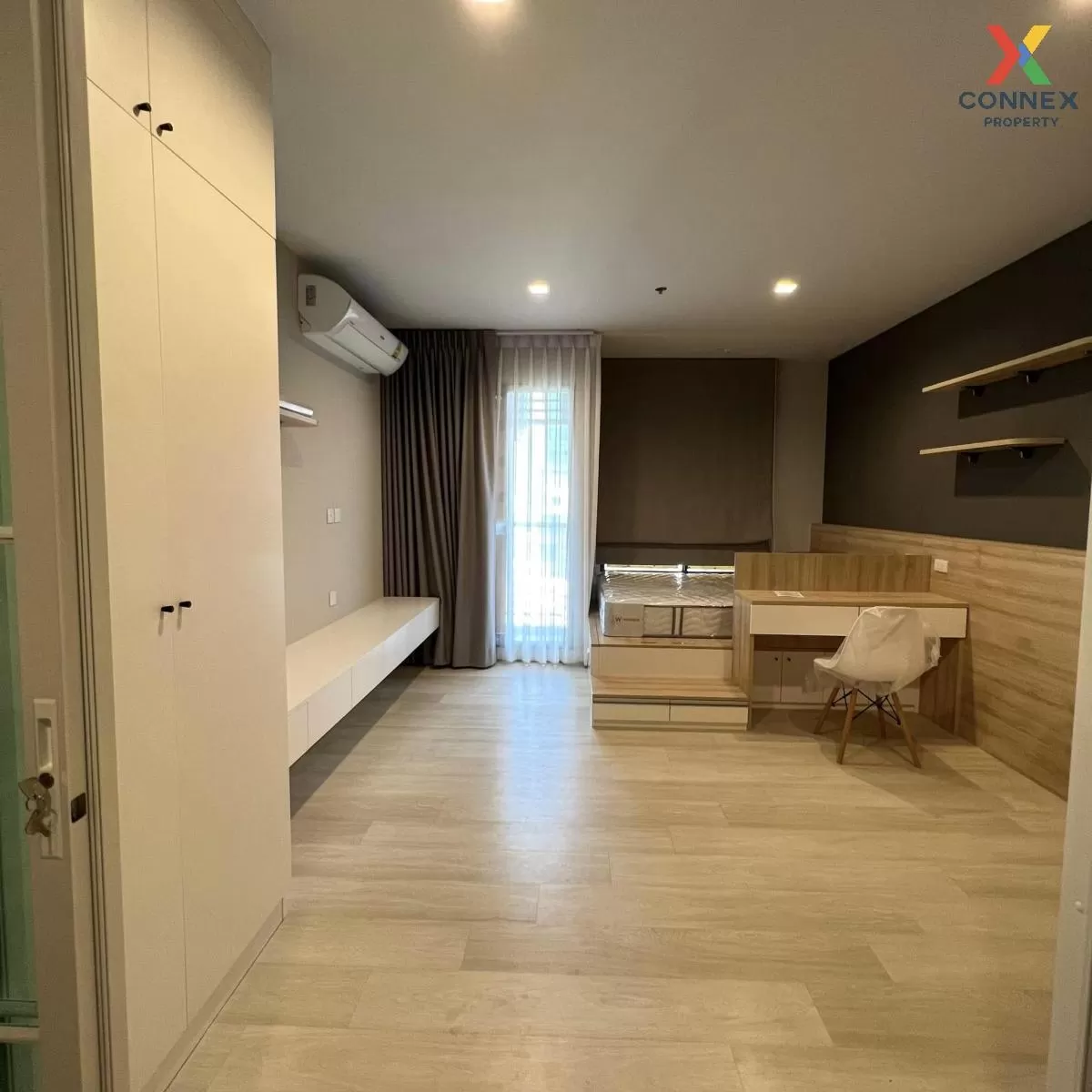 FOR SALE Condo , Life One Wireless , BTS-Phloen Chit , Lumpini ,  2