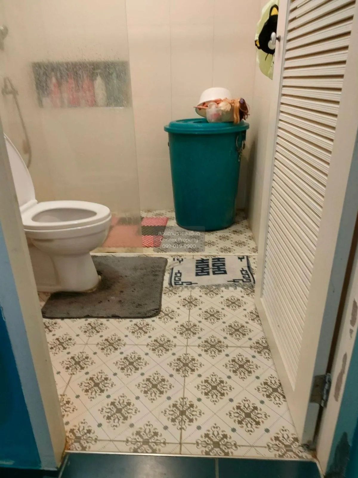 For Sale Townhouse/Townhome  , Santhat Thanee  , corner unit , Th