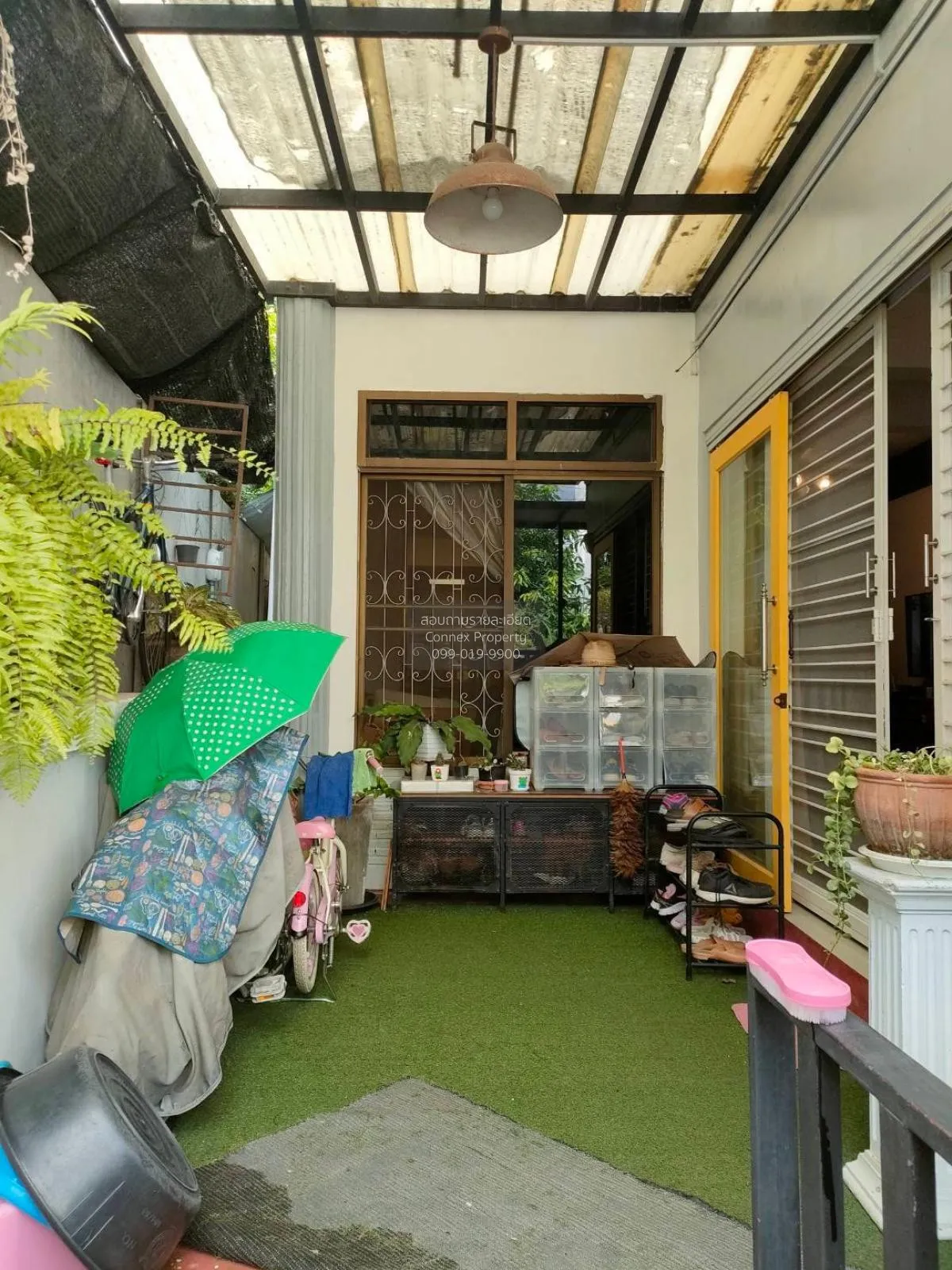 For Sale Townhouse/Townhome  , Santhat Thanee  , corner unit , Th 2