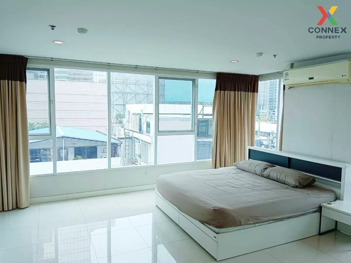 เช่าคอนโด  สุขุมวิท ลิฟวิ่ง ทาวน์ MRT-เพชรบุรี คลองเตยเหนือ เขต ว 4