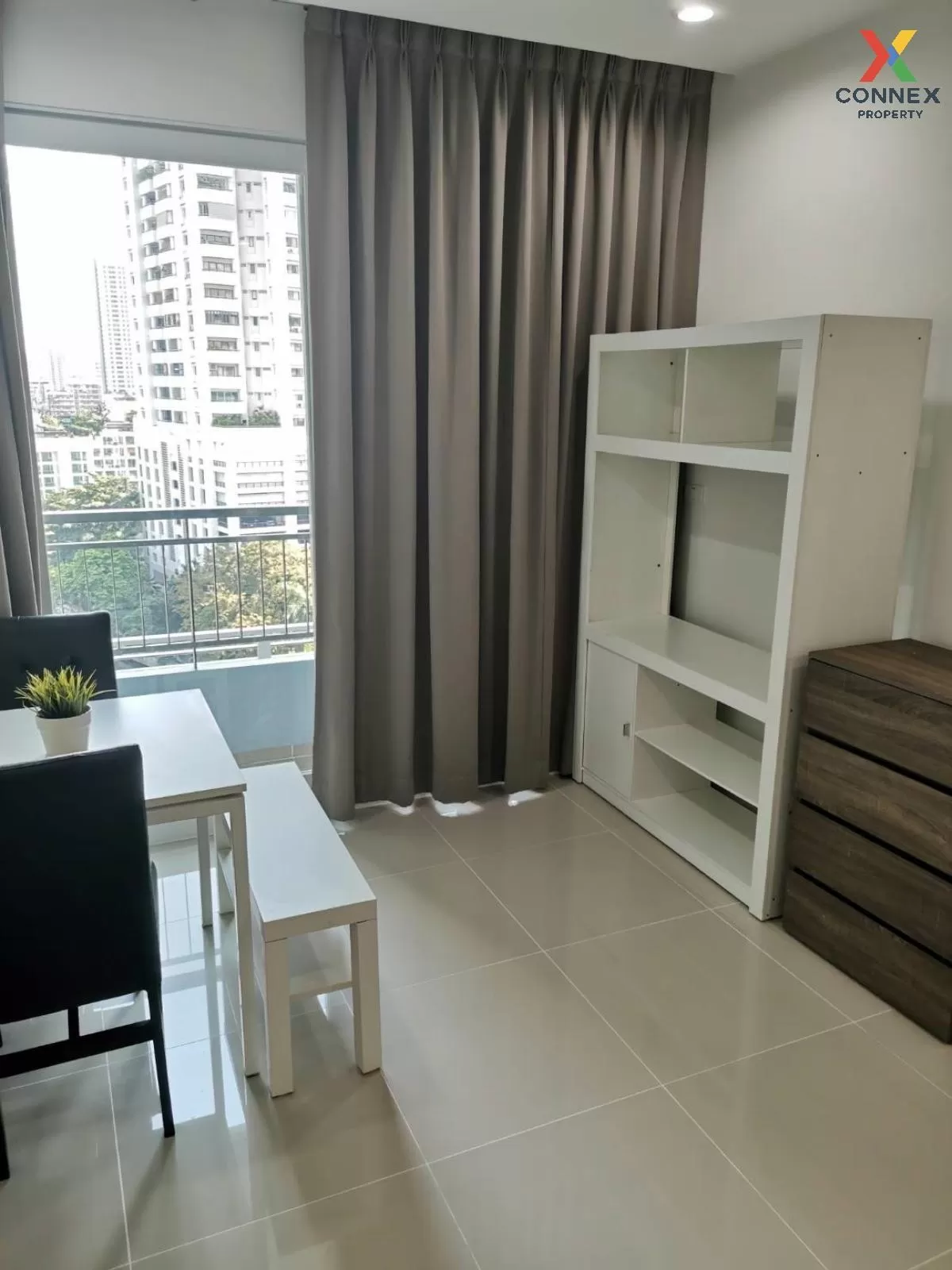 เช่าคอนโด  เซอร์เคิล คอนโดมิเนียม MRT-เพชรบุรี ถนนเพชรบุรี เขต รา 4