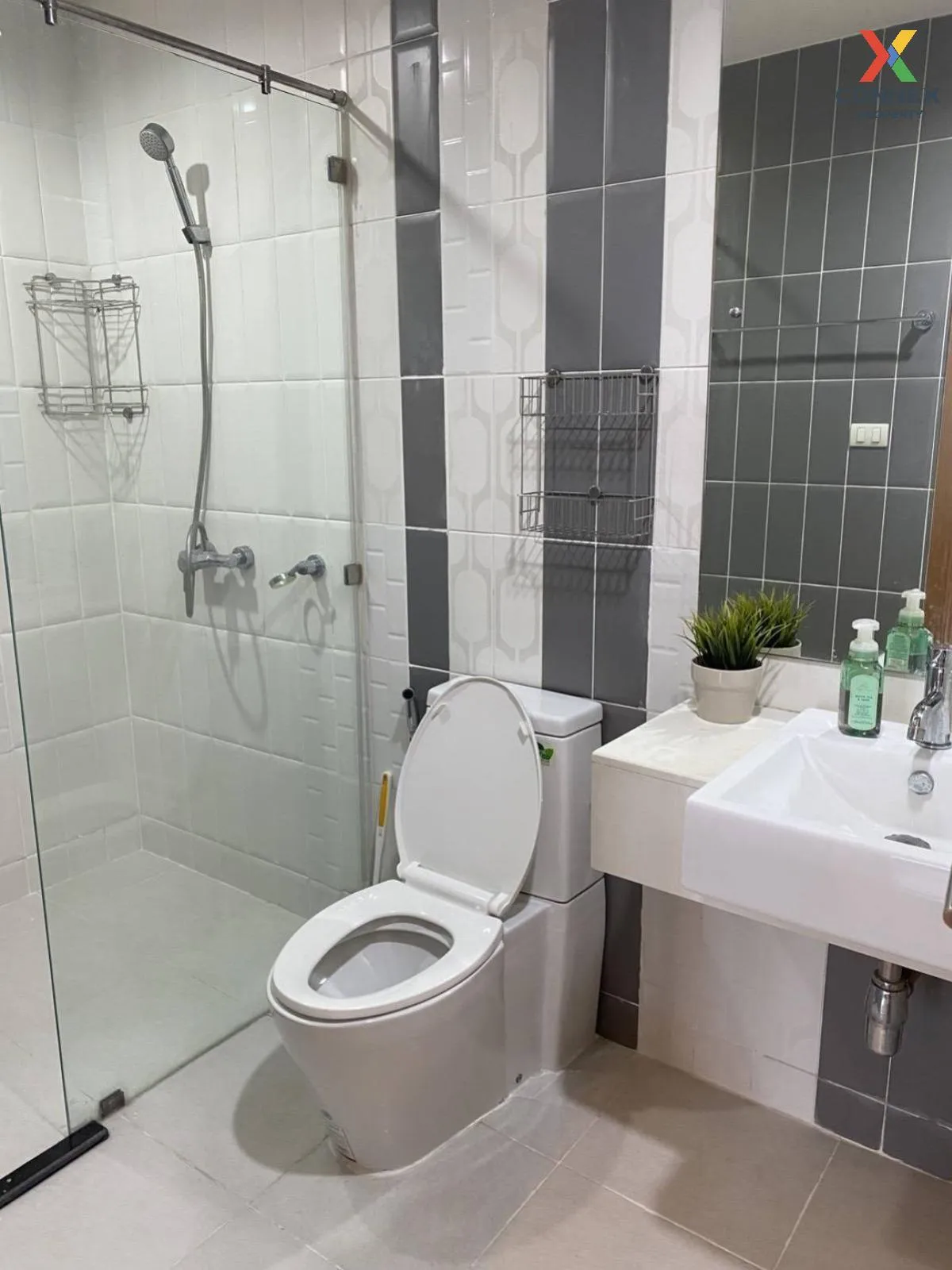 เช่าคอนโด  เซอร์เคิล คอนโดมิเนียม ดูเพล็กซ์ MRT-เพชรบุรี ถนนเพชรบ