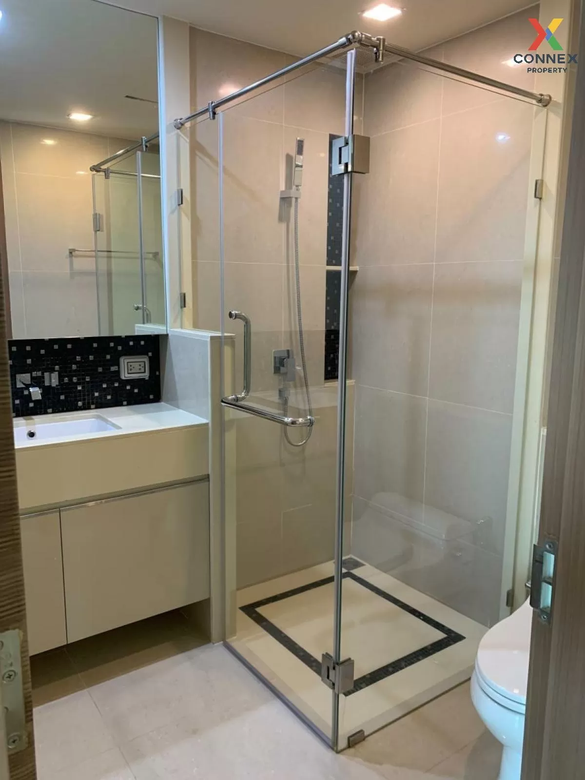 เช่าคอนโด  ดิ แอดเดรส สาทร ฺBTS-เซนต์หลุยส์ สีลม เขต บางรัก กรุงเ