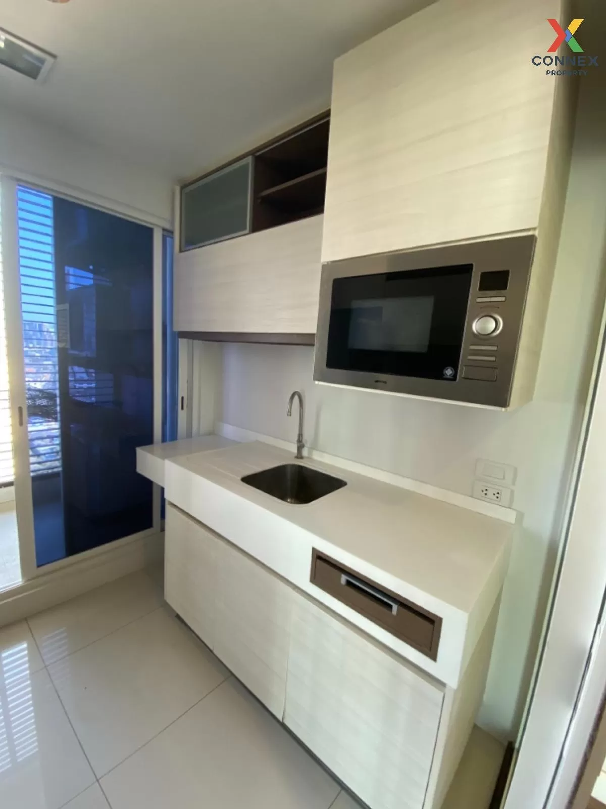 เช่าคอนโด  เดอะ รูม สาทร - ตากสิน BTS-โพธิ์นิมิตร บางยี่เรือ เขต 