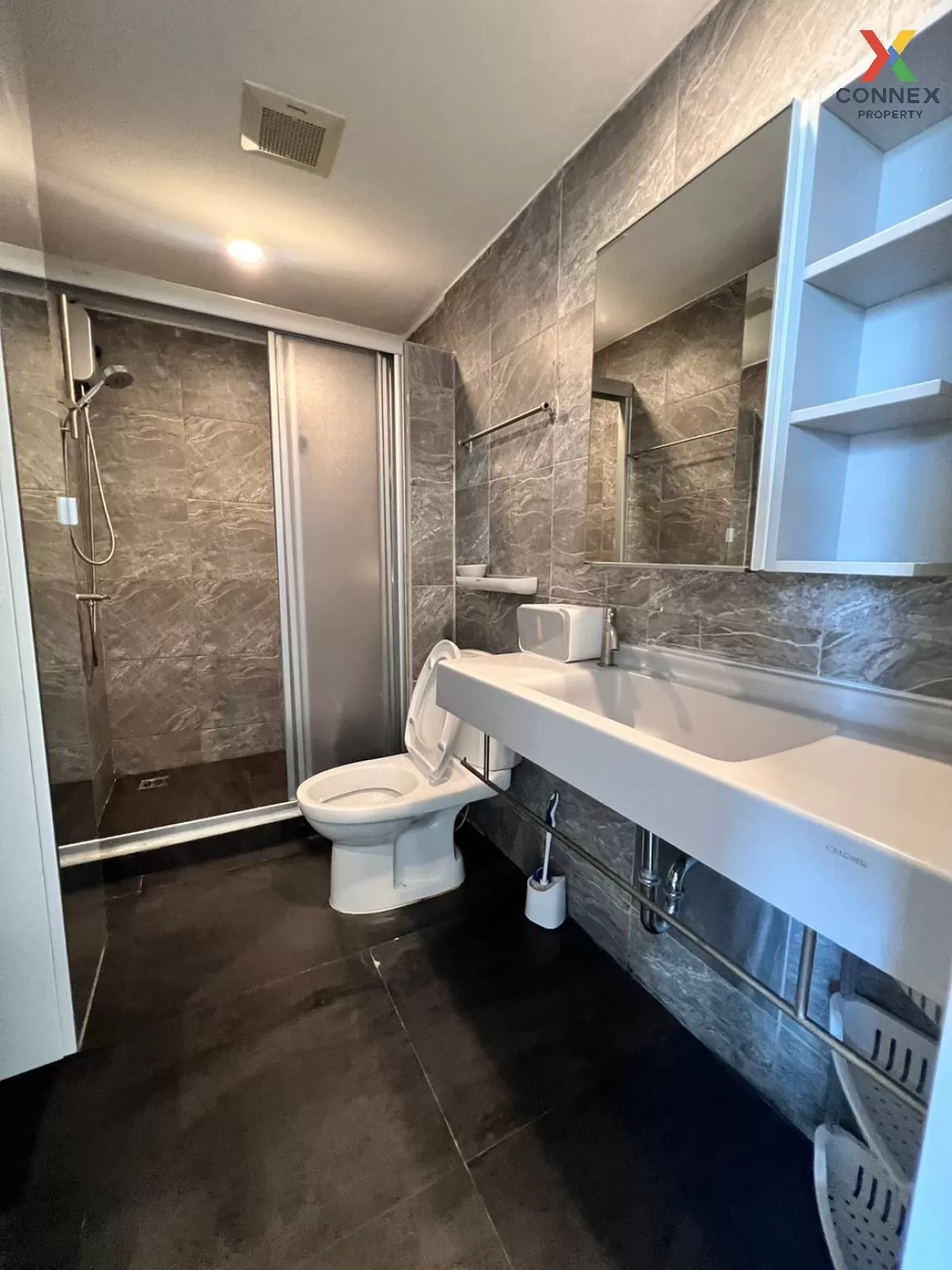 เช่าคอนโด  ยู ดีไลท์ เรสซิเดนซ์ พัฒนาการ - ทองหล่อ ชั้นสูง สวนหลว