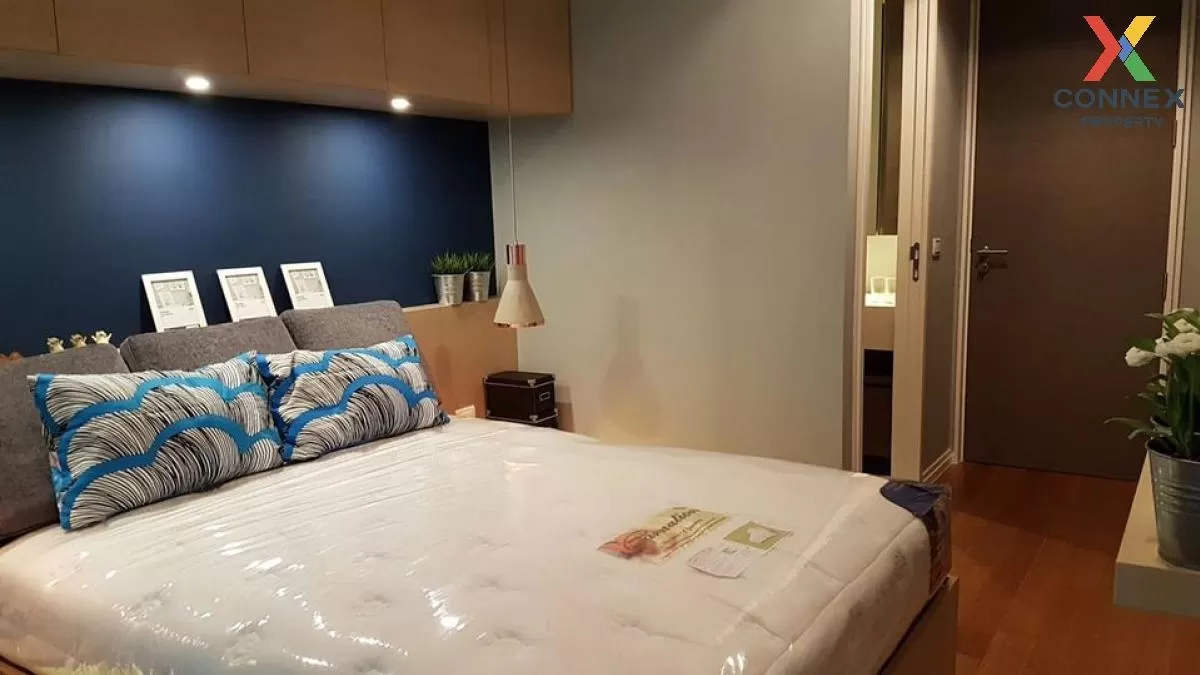 For Rent Condo , The River , high floor , river view , BTS-Saphan 4