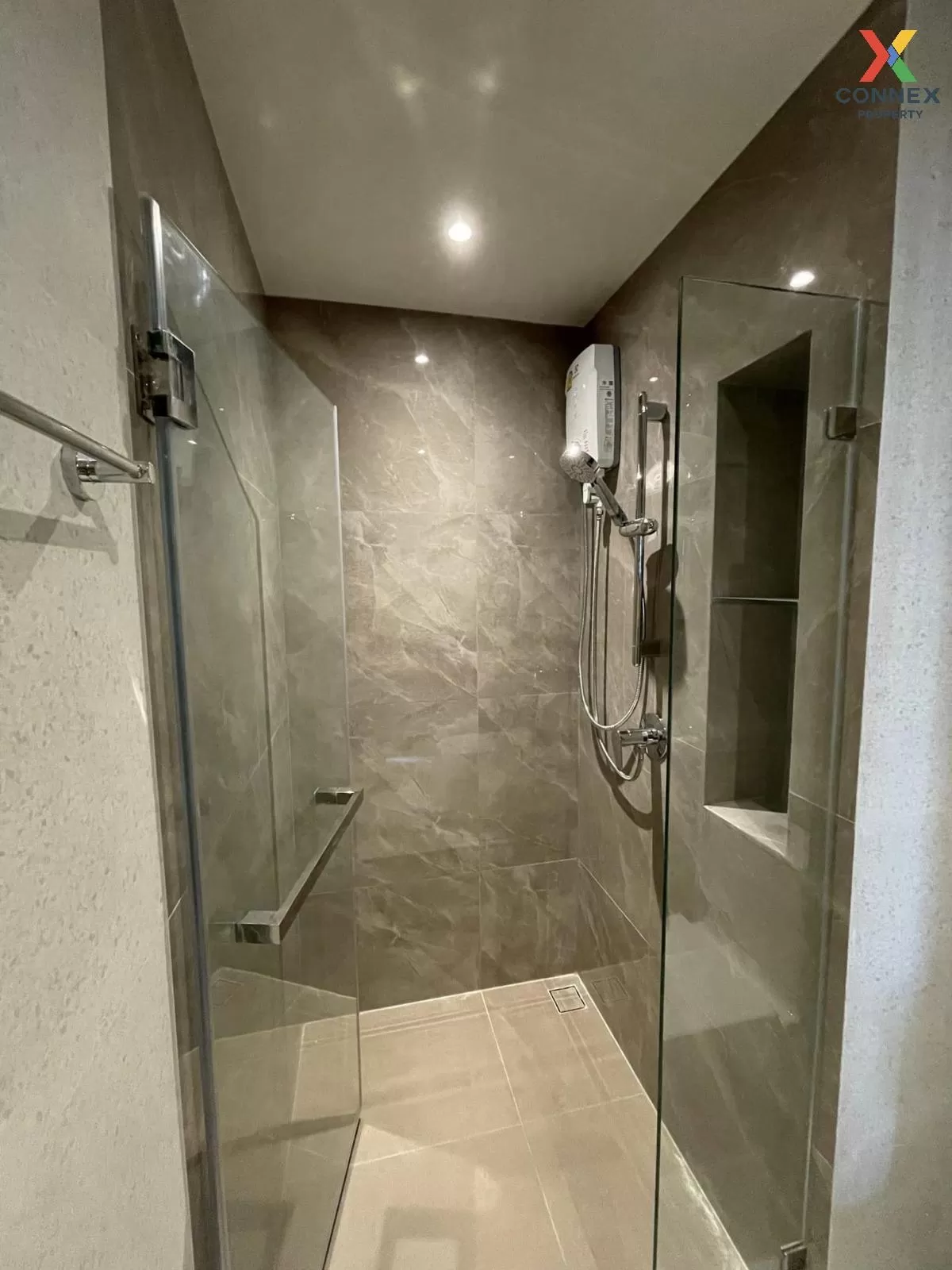 เช่าคอนโด  เดอะ ไพรเวซี่ เอส BTS-ปุณณวิถี บางจาก เขต พระโขนง กรุง