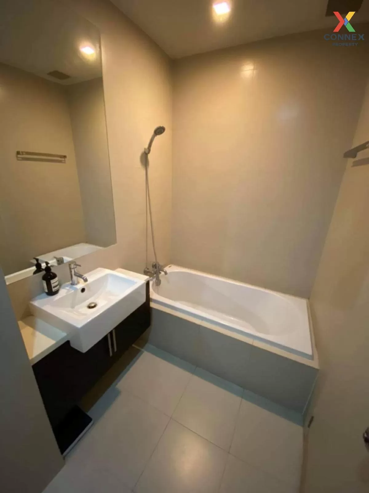 เช่าคอนโด  โนเบิล โซโล BTS-ทองหล่อ คลองตันเหนือ เขต วัฒนา กรุงเทพ