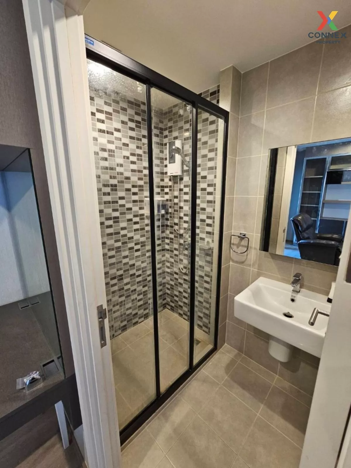 ขายคอนโด  เดอะ เบส เพชรเกษม MRT-เพชรเกษม 48 บางหว้า เขต ภาษีเจริญ