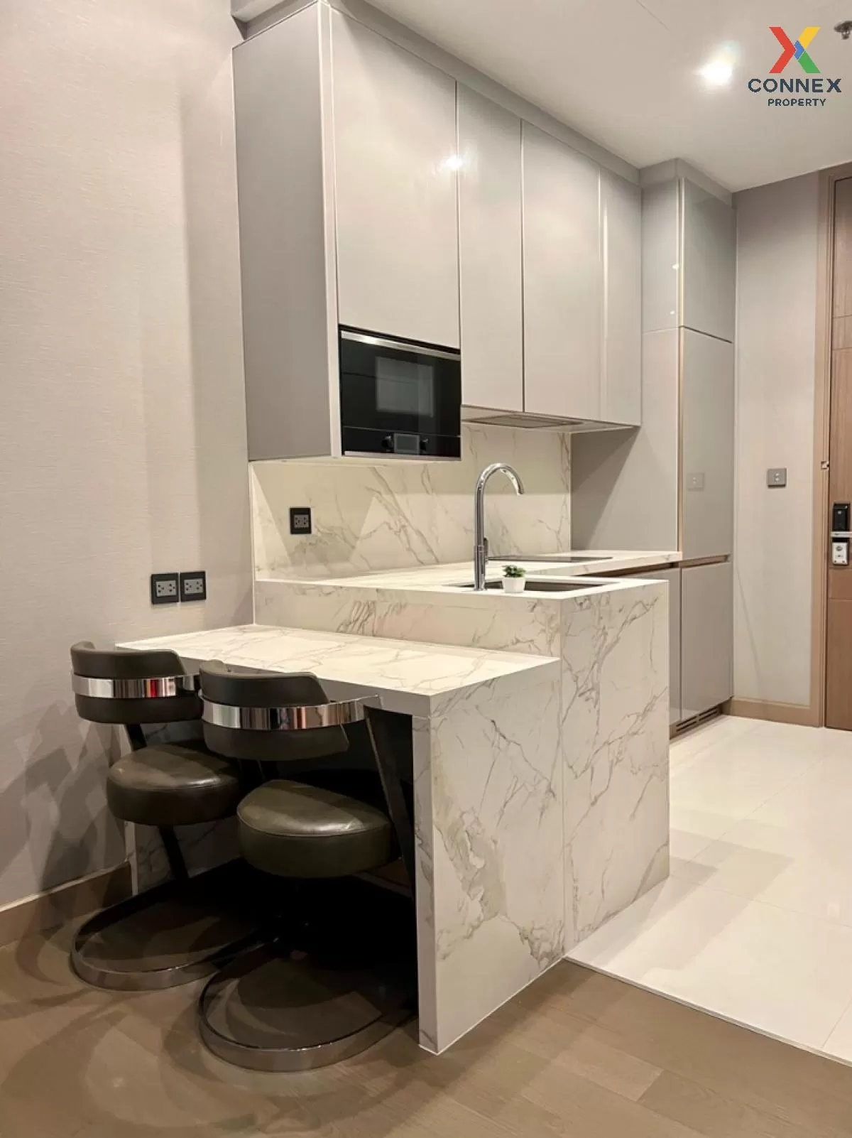 เช่าคอนโด  ดิ เอส แอท สิงห์คอมเพล็กซ์ MRT-เพชรบุรี บางกะปิ เขต ห้ 3