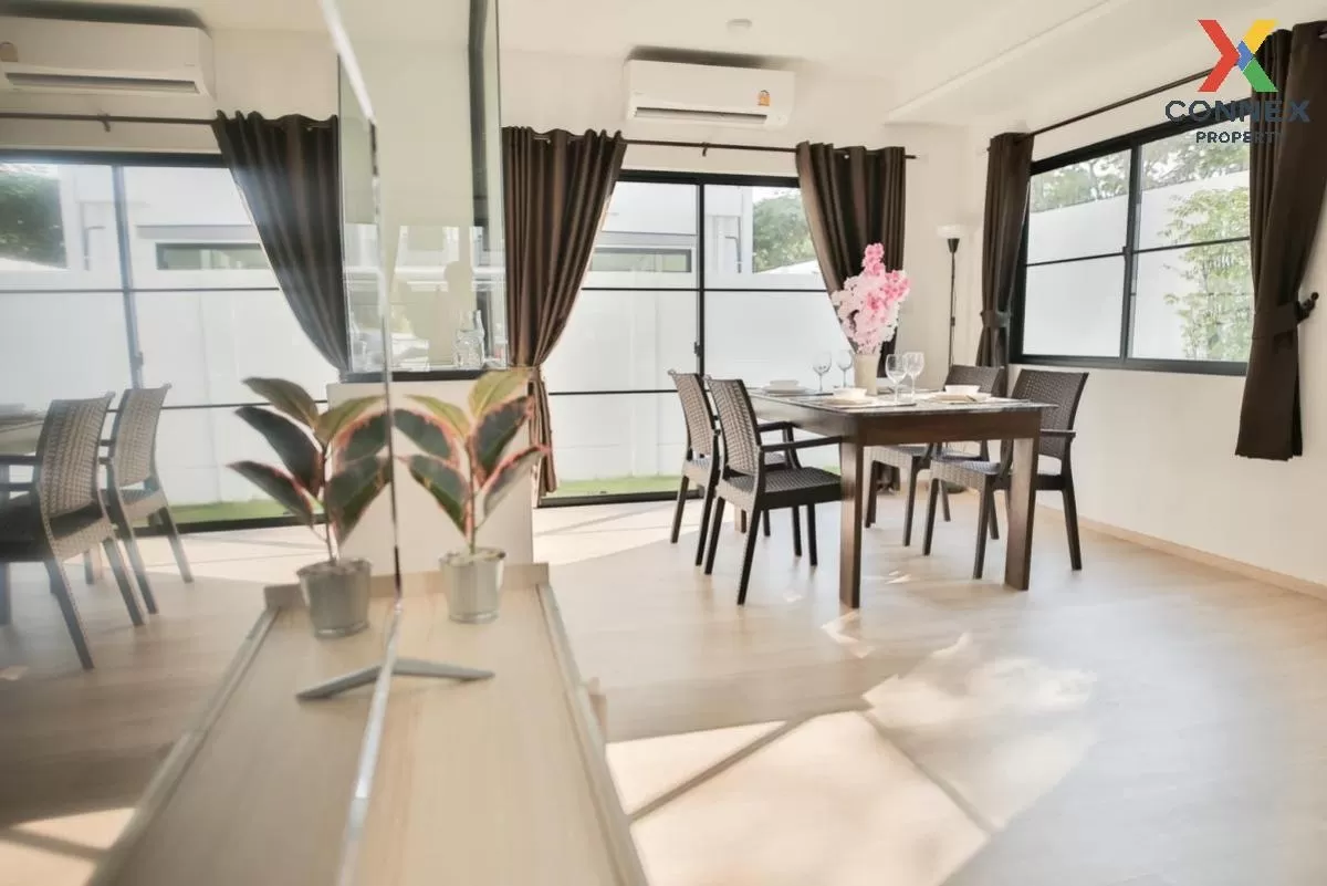 For Sale Townhouse/Townhome  , Indy 5 Bangna Km.7 , corner unit , 4