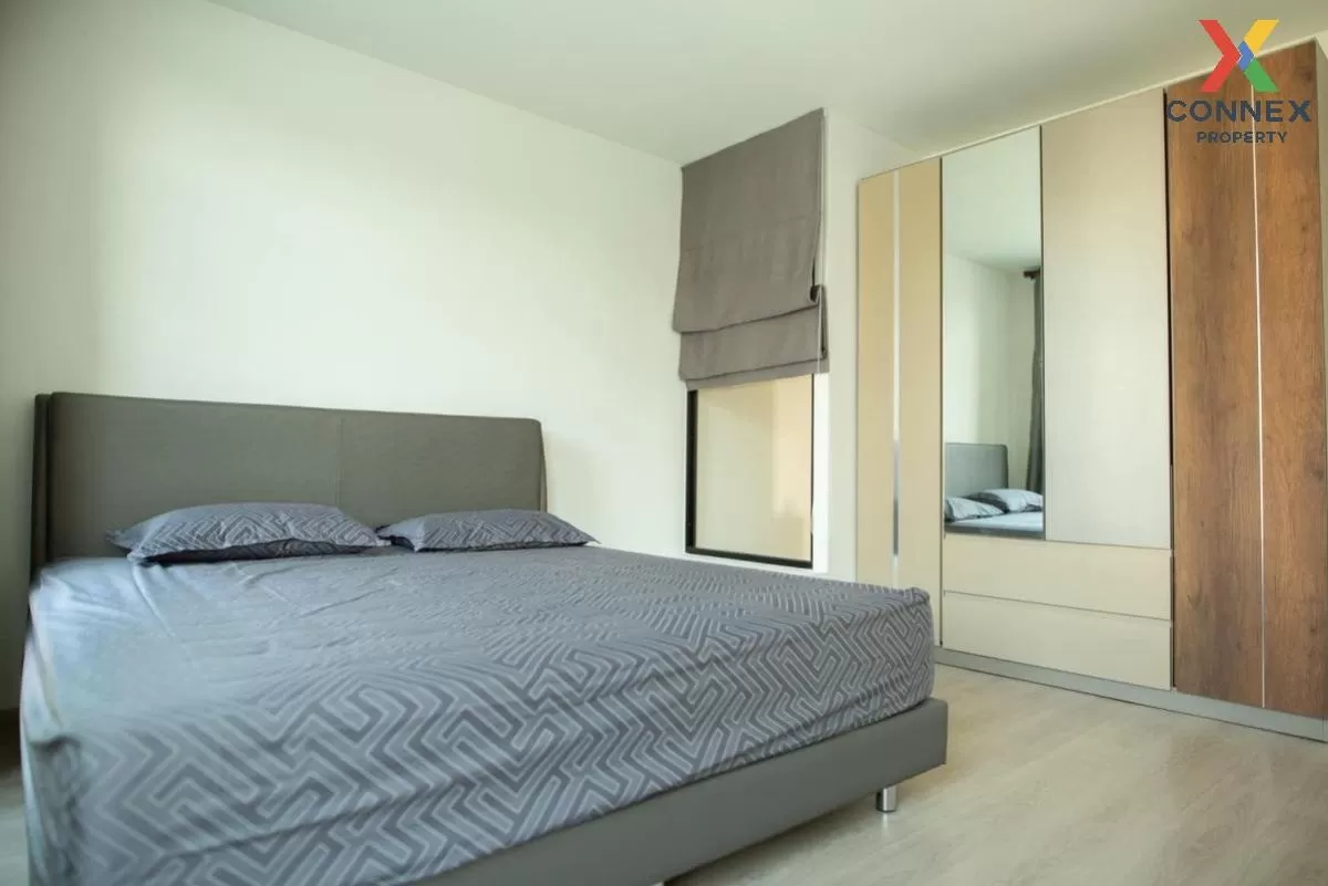 For Sale Townhouse/Townhome  , Indy 5 Bangna Km.7 , corner unit ,