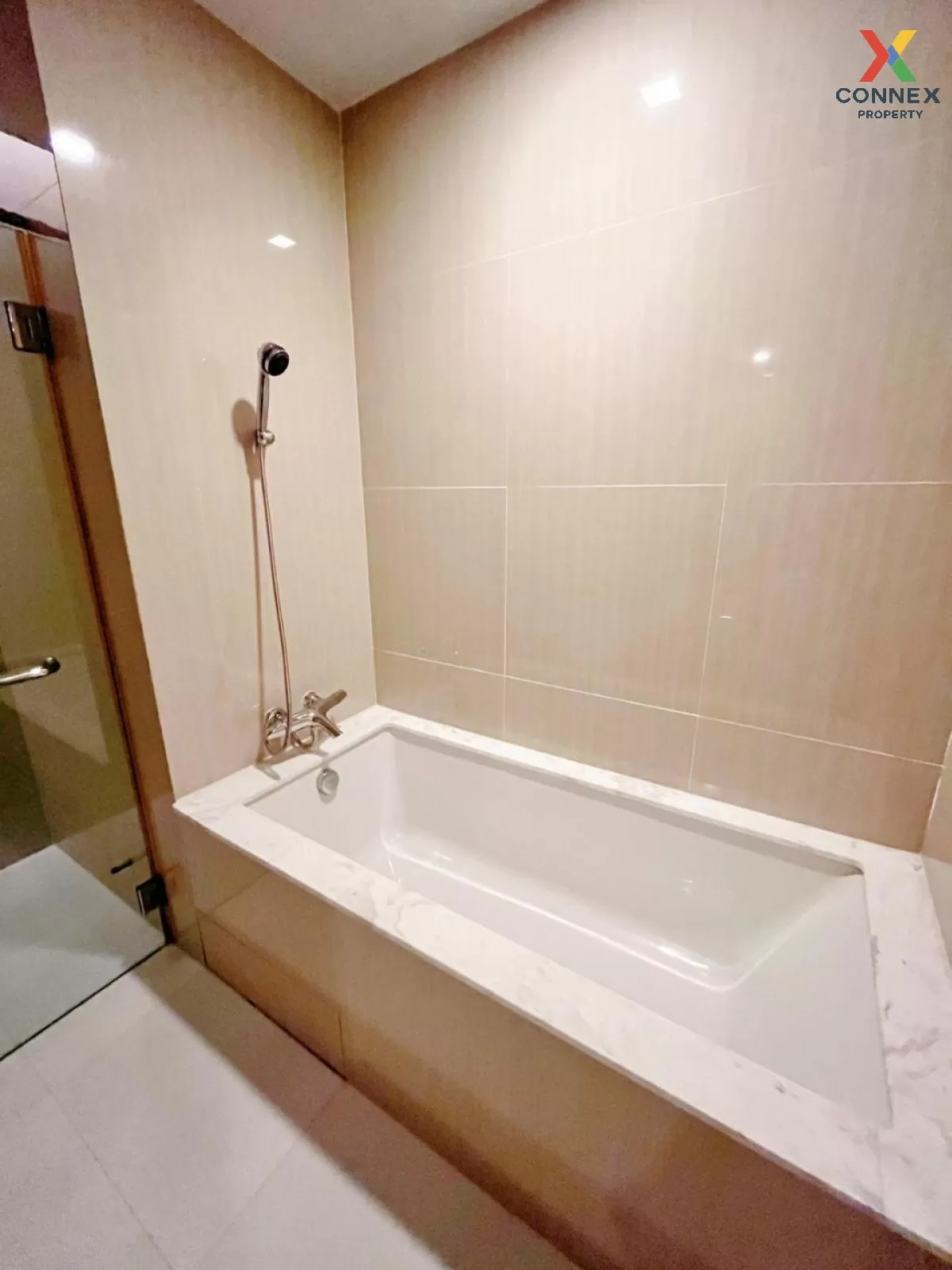 For Rent Condo , Circle Living Prototype , MRT-Phetchaburi , Makk