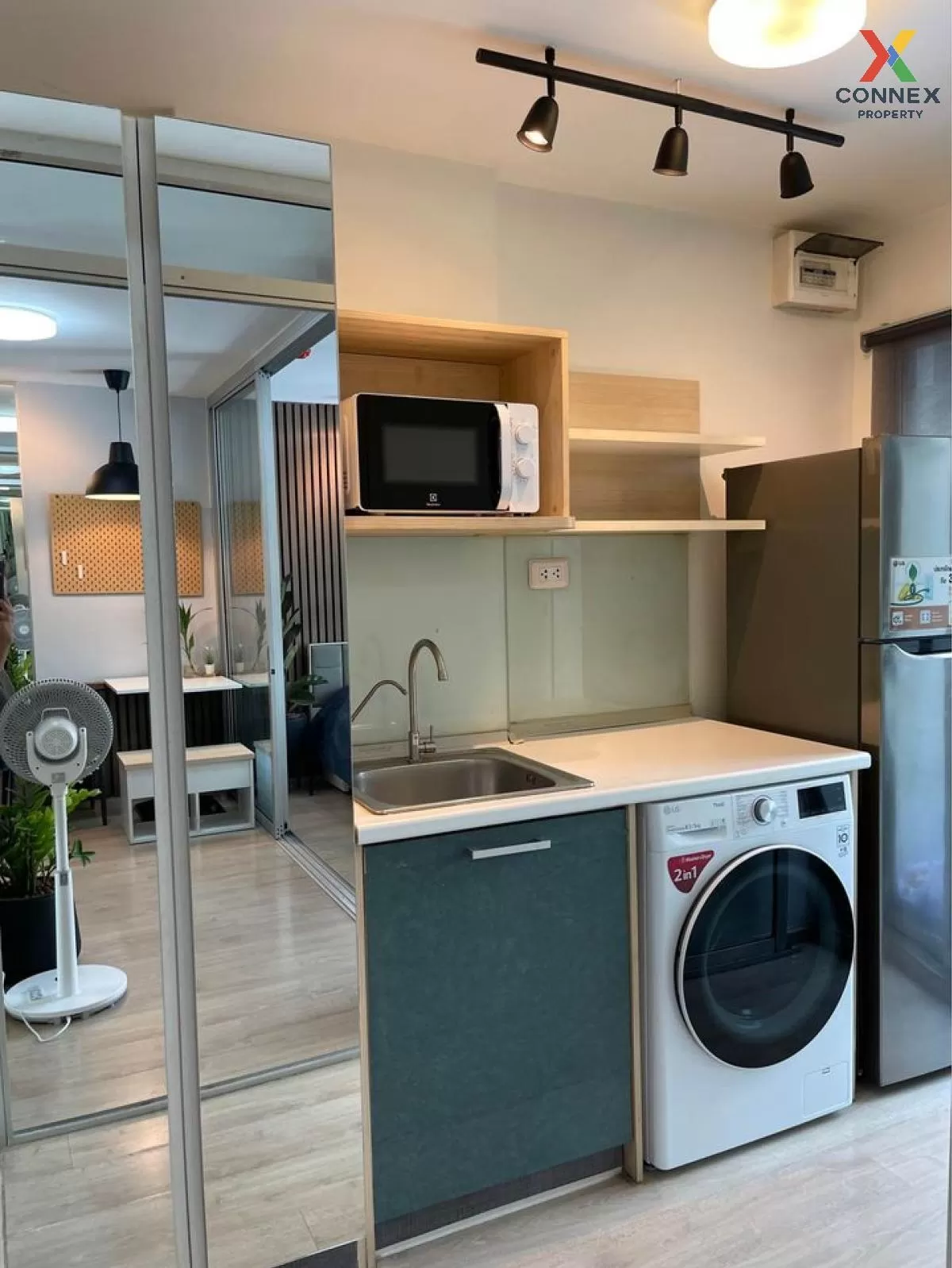 For Rent Condo , Elio Del Ray Sukhumvit 64 , corner unit , BTS-Pu 3