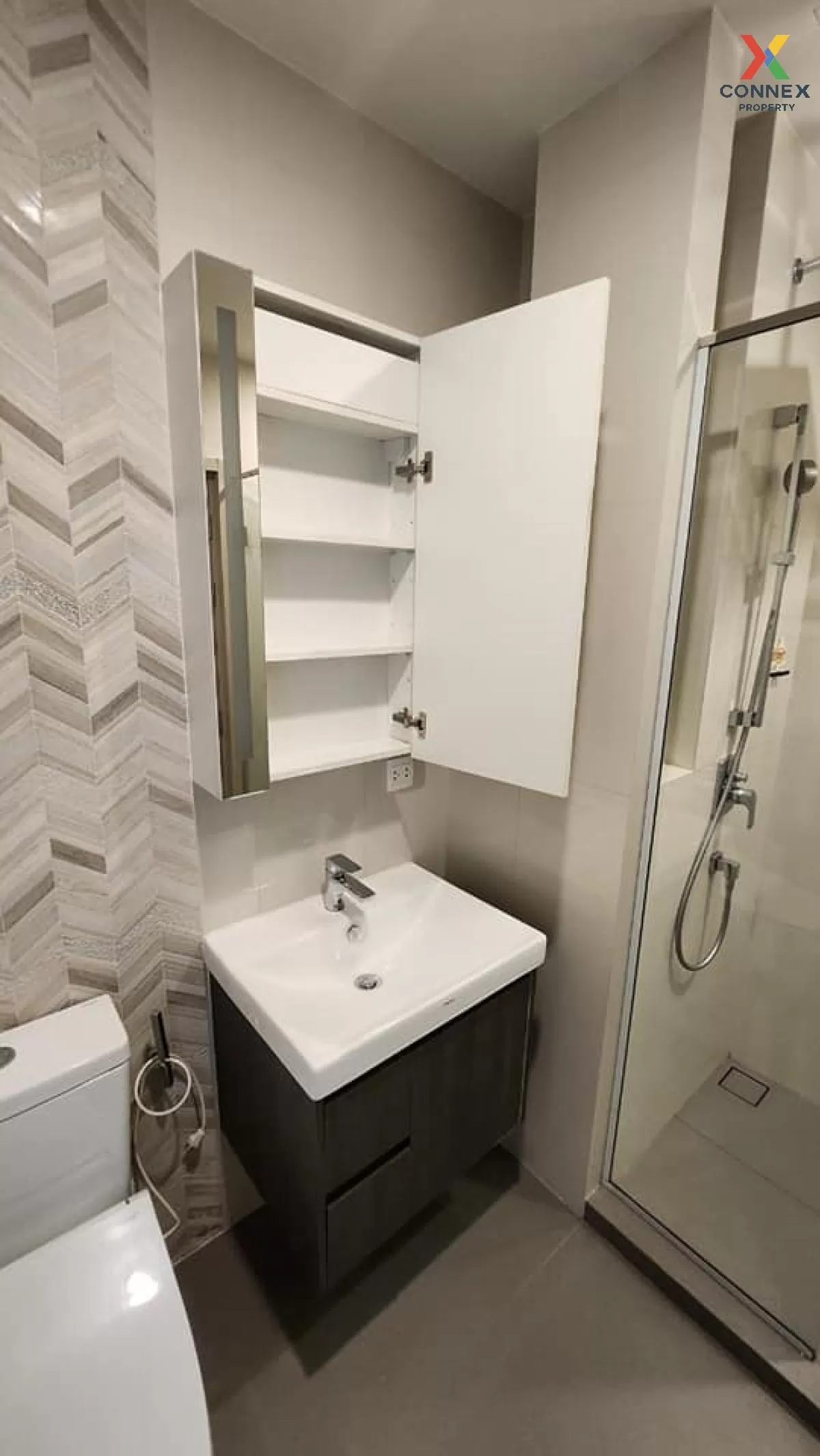 For Rent Condo , Oka Haus Sukhumvit 36 , BTS-Thong Lo , Khlong Ta