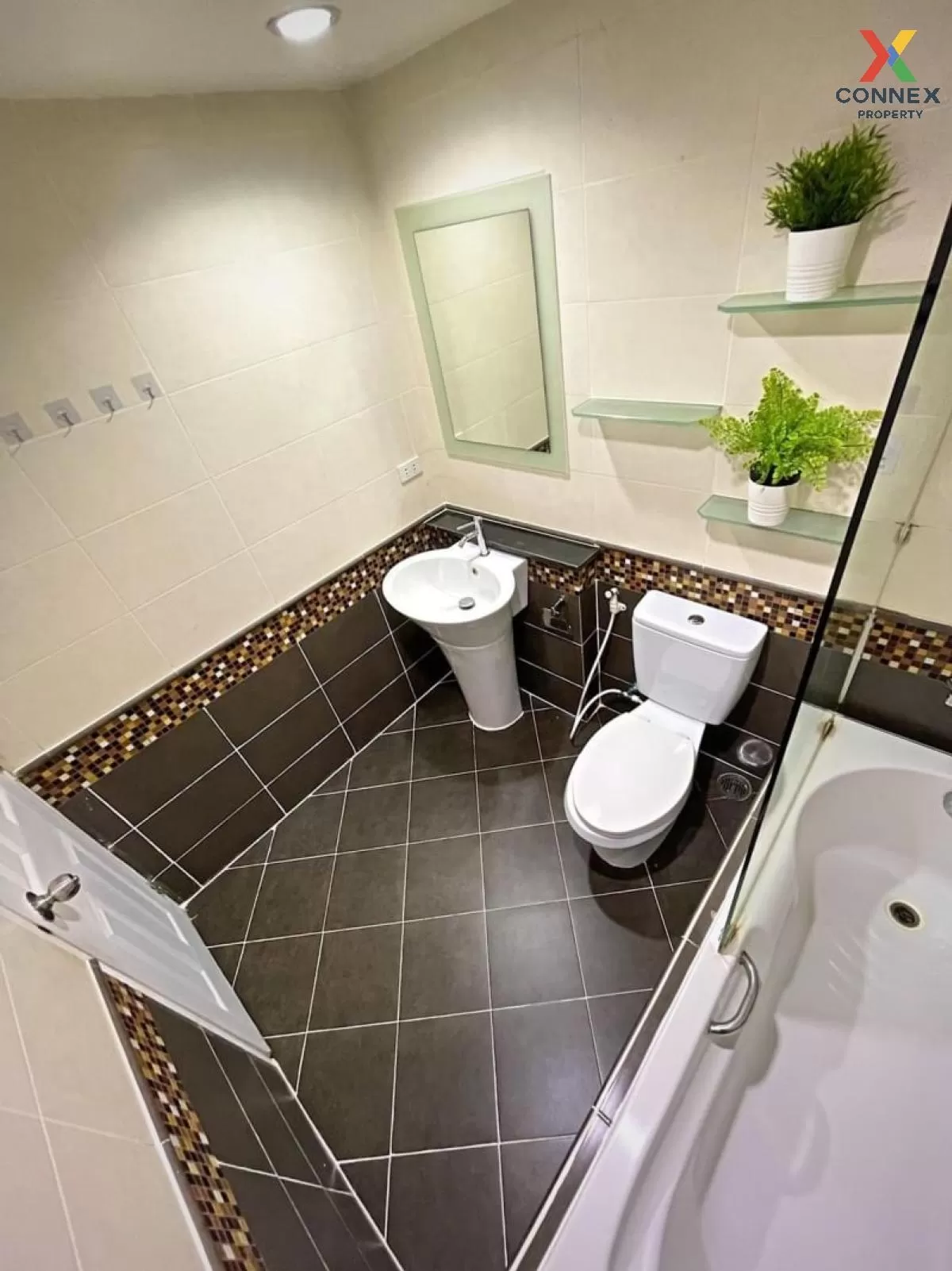 For Rent Condo , Waterford Sukhumvit 50 , BTS-Phra Khanong , Phra