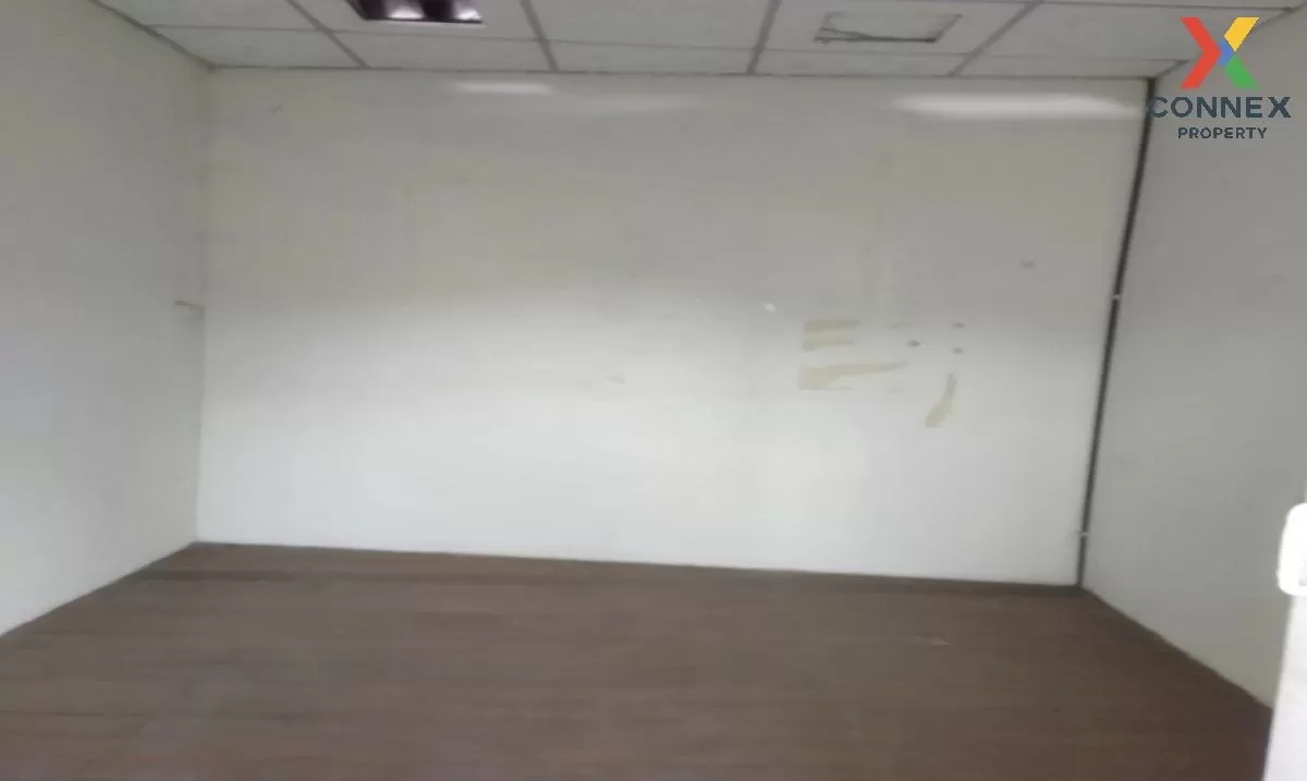 For Sale Townhouse Suksawat 30 , Bang Pakok , Rat Burana , Bangko For Sale Townhouse Suksawat 30 , Bang Pakok , Rat Burana , Bangko 2