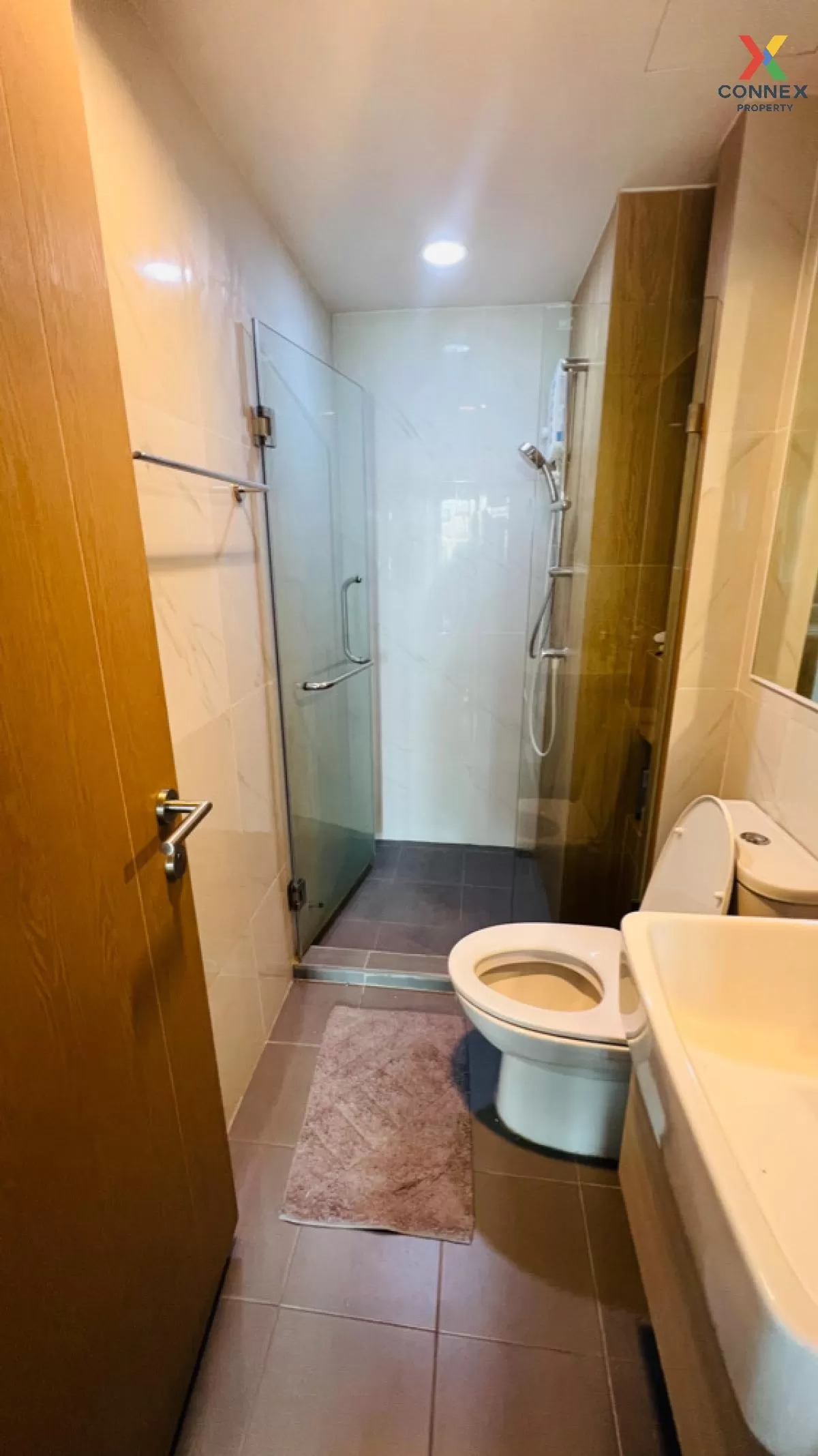 เช่าคอนโด  ดิ เอ็กเซล ไฮด์ อะเวย์ สุขุมวิท 71 BTS-พระโขนง พระโขนง