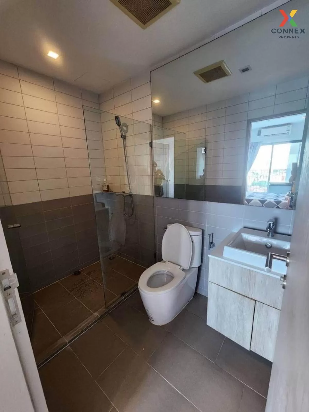 ขายคอนโด  ไอดีโอ โมบิ สาทร BTS-กรุงธนบุรี บางลำภูล่าง เขต คลองสาน