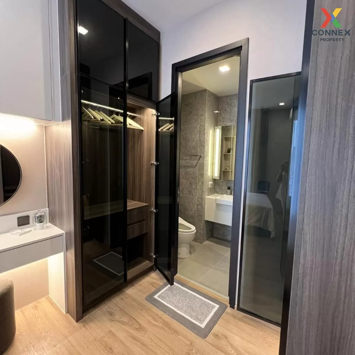 เช่าคอนโด  โนเบิล อราวน์ อารีย์ BTS-อารีย์ สามเสนใน เขต พญาไท สมุ