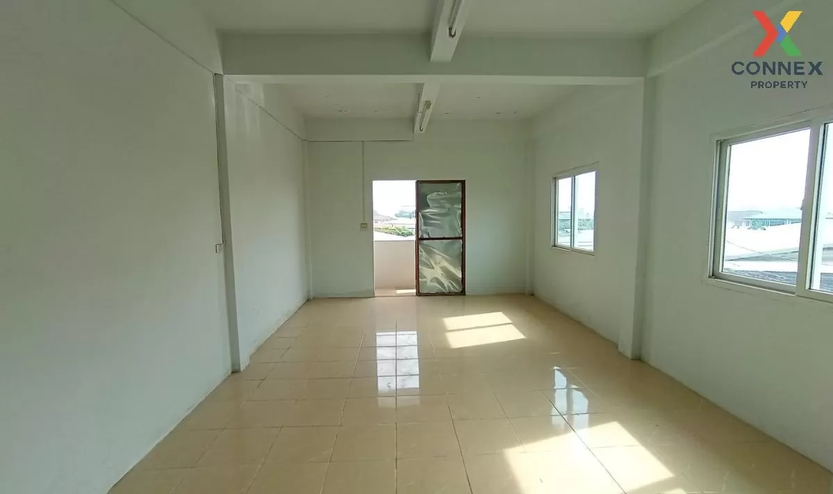 For Sale Townhouse/Townhome  , Casalena Place Permsin Watcharapol