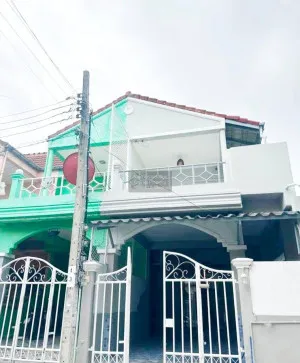 For Sale Townhouse/Townhome  , Baan Rungkit Villa 7 , Khlong Sam Prawet , Lat Krabang , Bangkok , CX-84073
