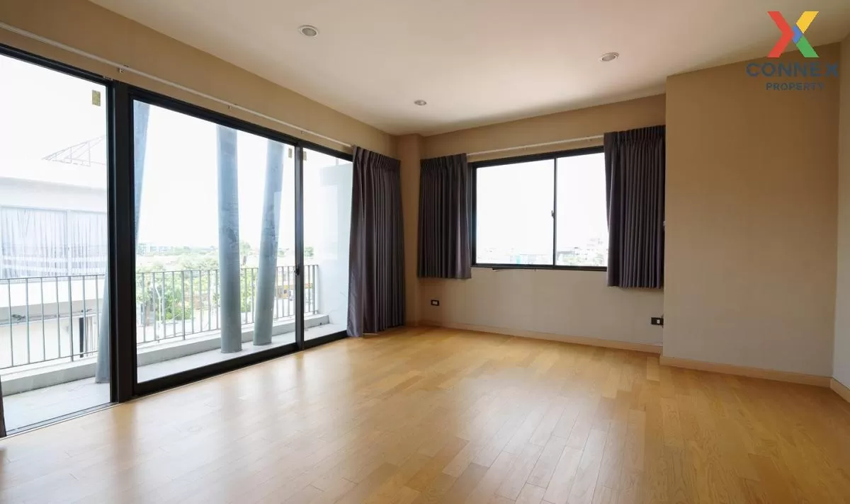 For Sale Townhouse/Townhome  , Mesto Kaset-Navamin , Khlong Kum ,