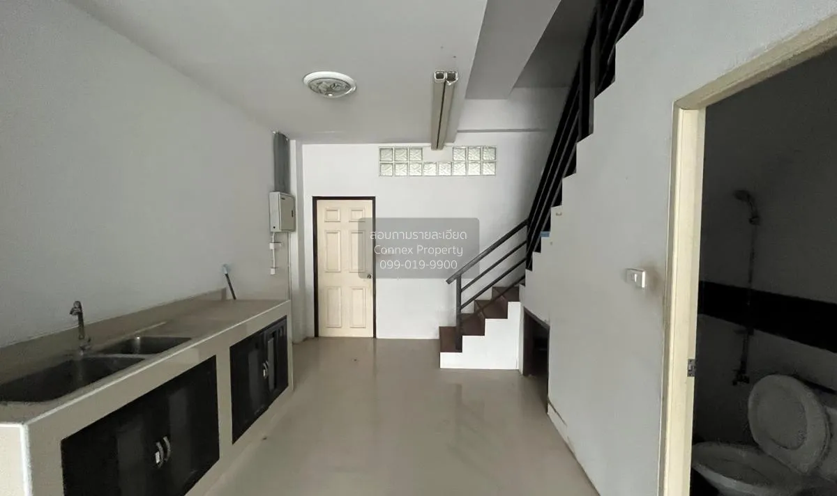 For Sale Commercial building, 3 storey, Hathairat , Min Buri , Mi