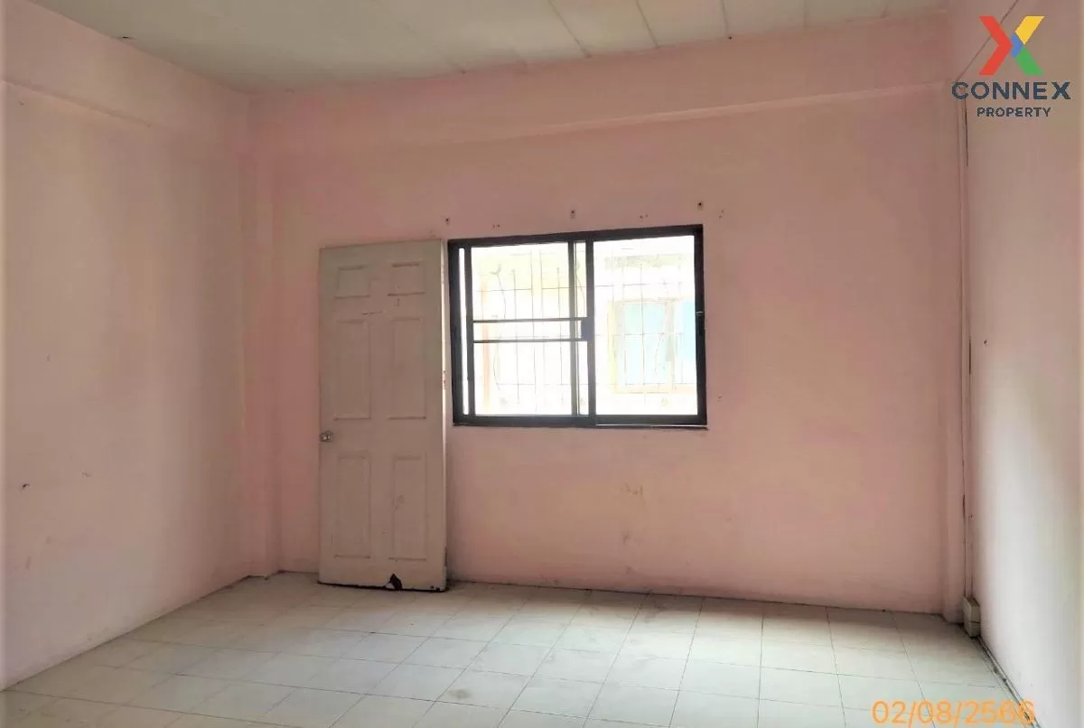 For Sale Townhouse/Townhome  , Baan Rungkit Villa 9 , ARL-Lat Kra