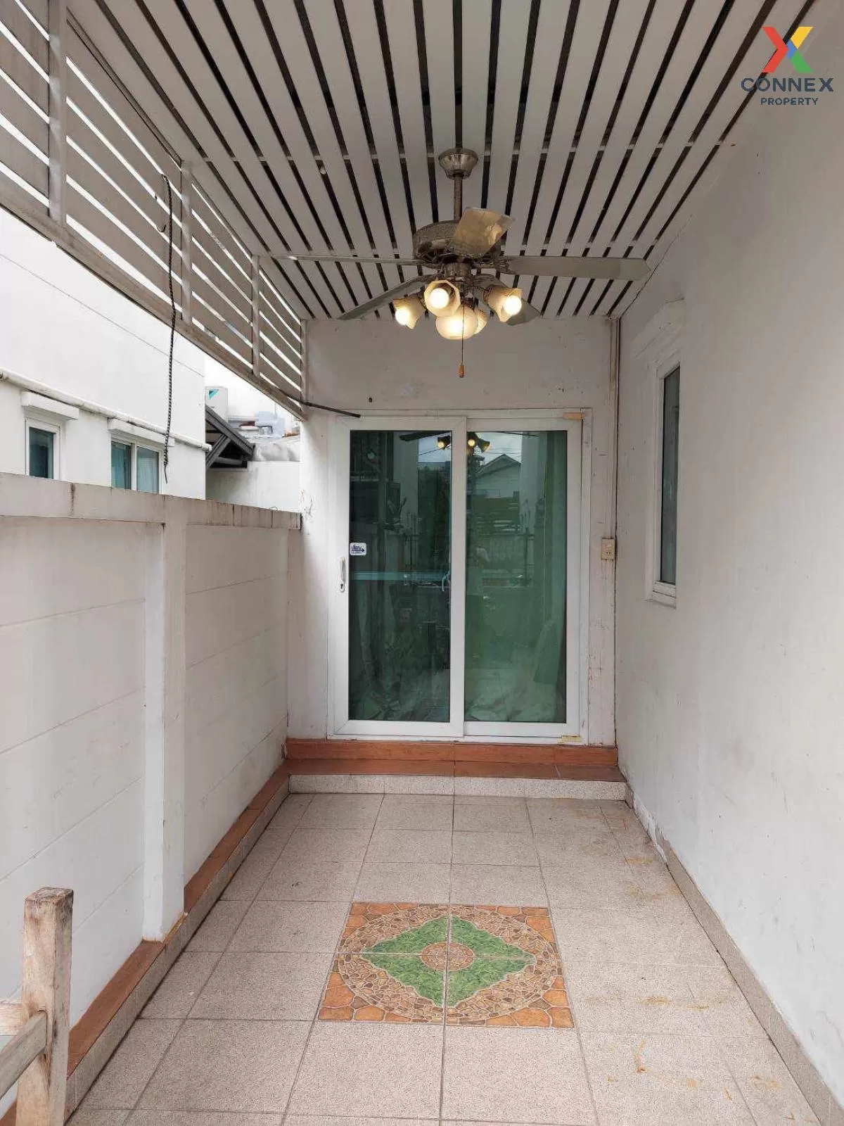 For Sale Townhouse/Townhome  , BAAN KLANG MUANG CHOKCHAI 4 , Lat 