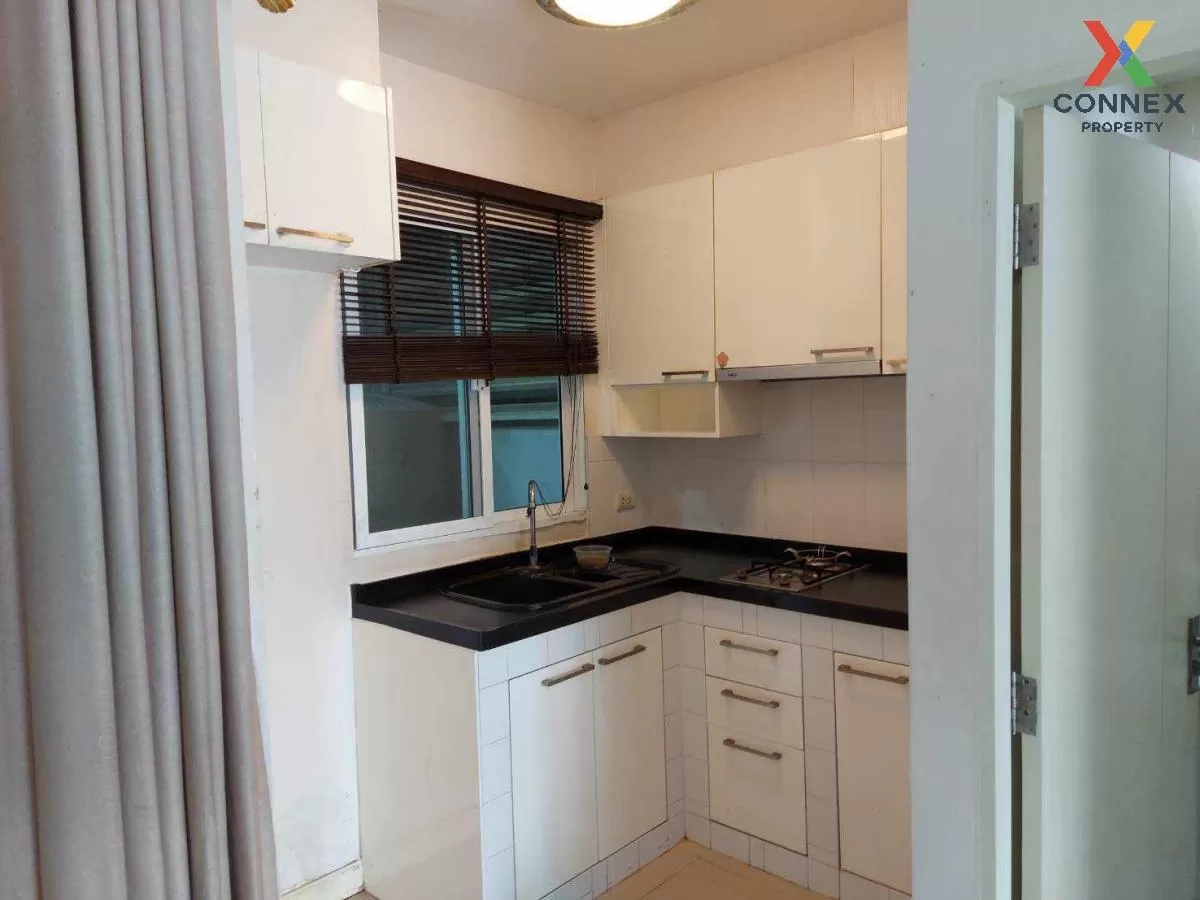 For Sale Townhouse/Townhome  , BAAN KLANG MUANG CHOKCHAI 4 , Lat  4