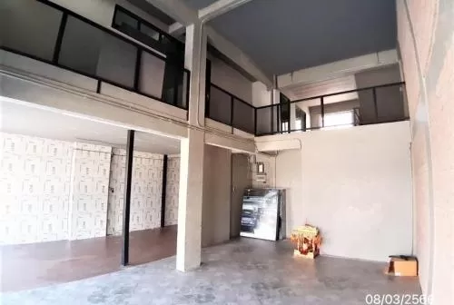 ขายอาคารพาณิชย์ 3 ชั้น 3 คูหา ซอย ในหมู่บ้าน บางใหญ่ บางใหญ่ นนทบุรี CX-84207